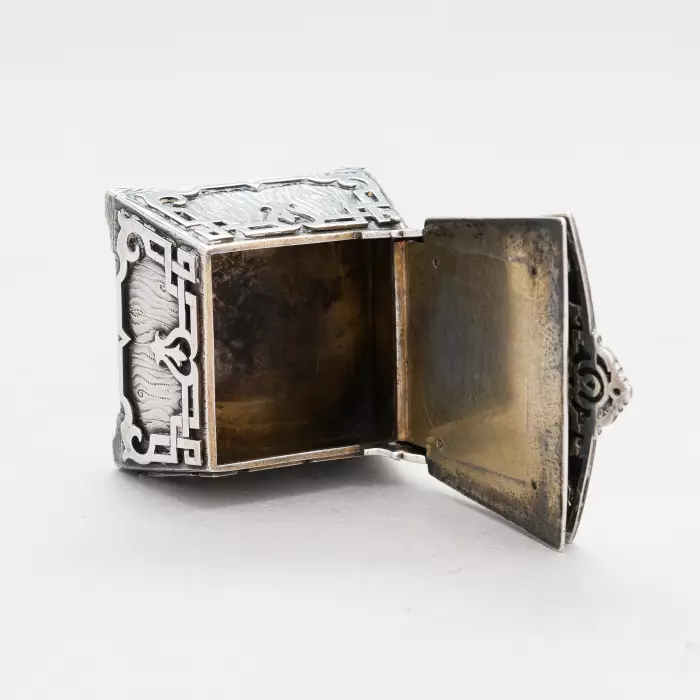 Salière pan-slave en argent Trône, Nichols & Plinke, Saint-Petersbourg, 1870