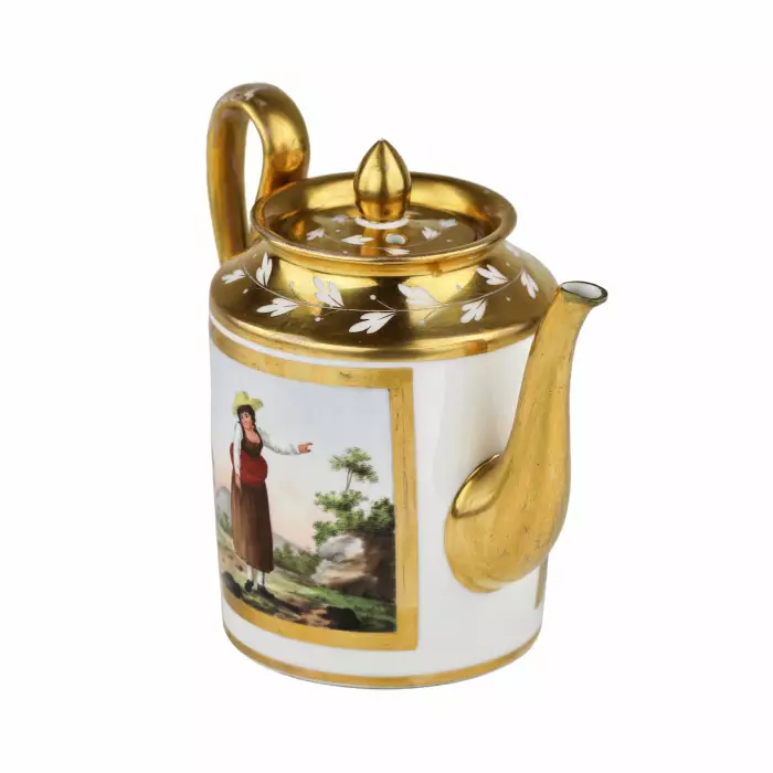 Gardner porcelain teapot. Russia, 1820-1830s 