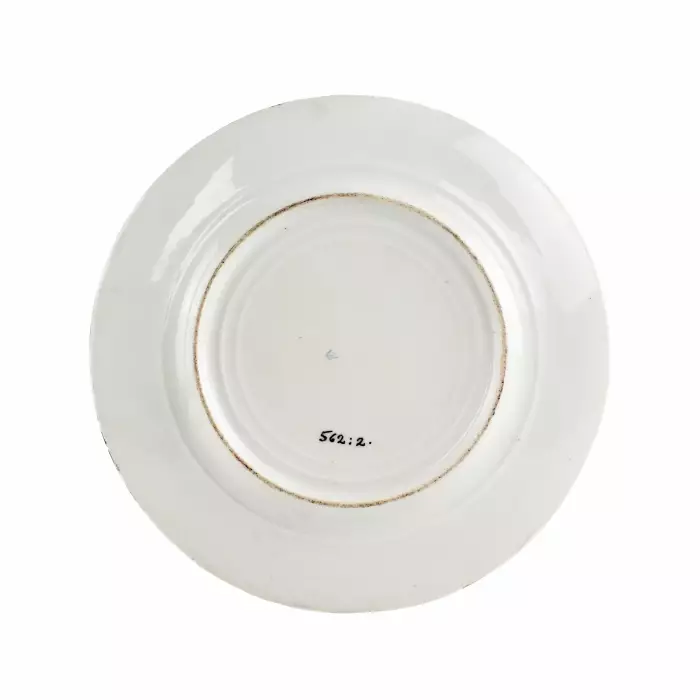 Cinq plats et assiettes de l`usine de Popov. 19ème siècle. 