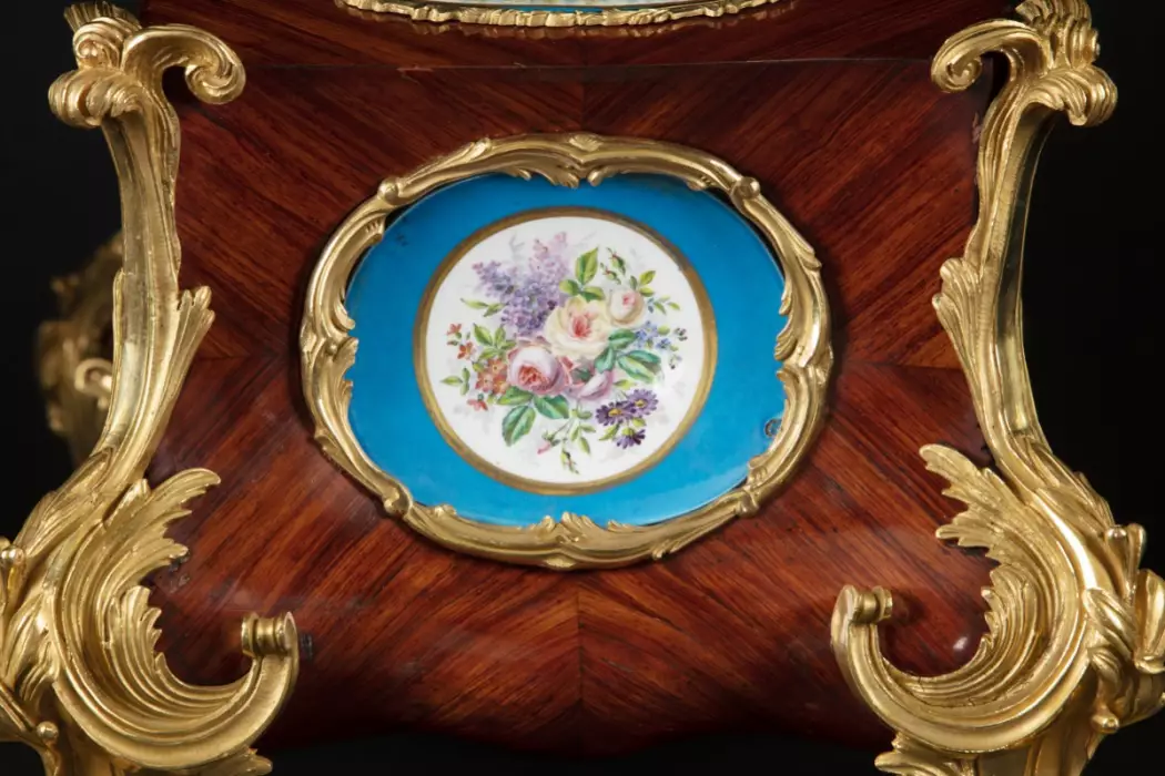 DESK JEWELRY CASKET WITH SÈVRES PORCELAIN PLAQUES FRANCE, FIRST HALF OF THE 19TH CENTURY, CIRCA 1830