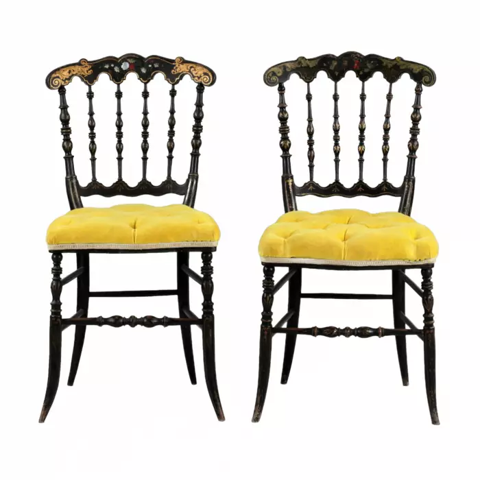 Paire de chaises de style Napoleon III. 19ème siècle. 