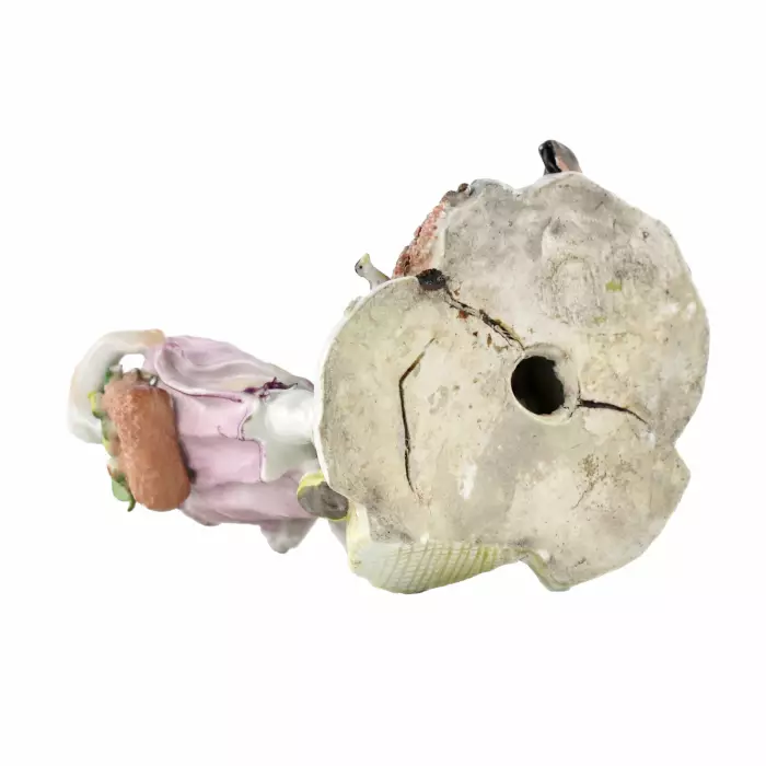 Figurine en porcelaine Enfants au nid. 