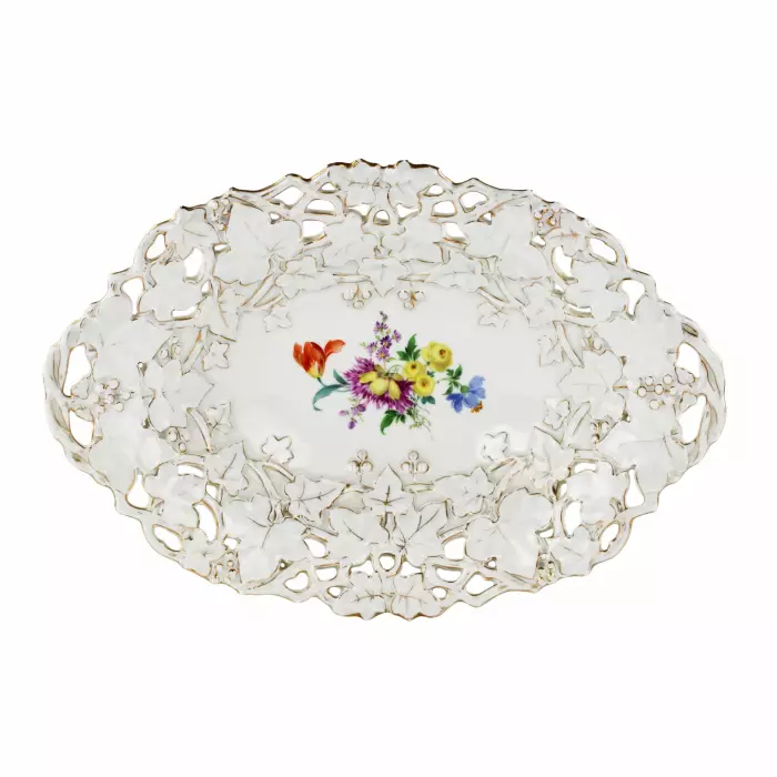 Meissen dish. 