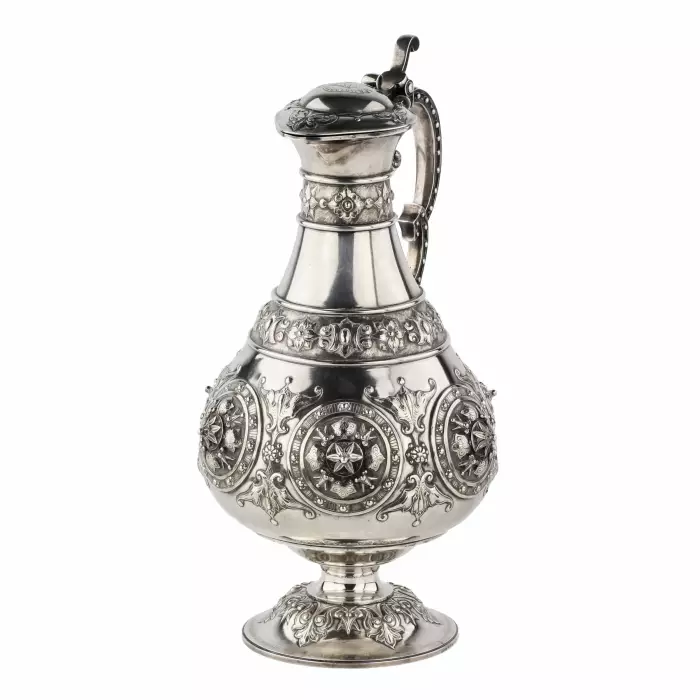 ВИННЫЙ КУВШИН из серебра. Джеймс Барклай Хеннелл, Лондон, 1877.