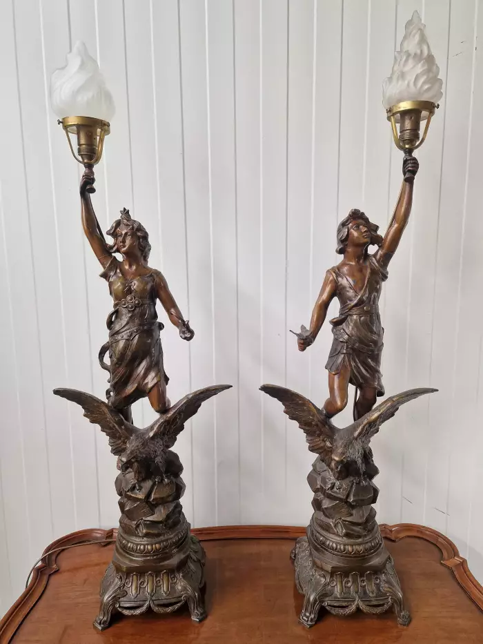A beautiful pair of table lamps