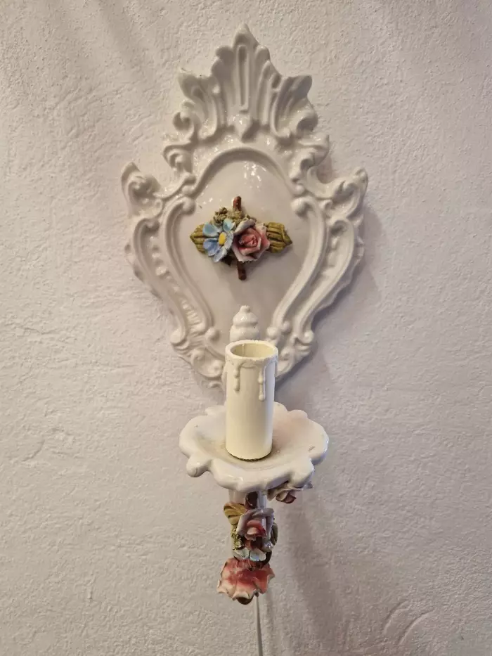 Wall lamp