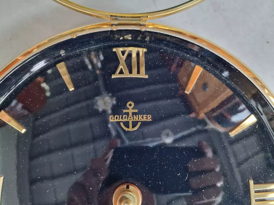 Wall clock 