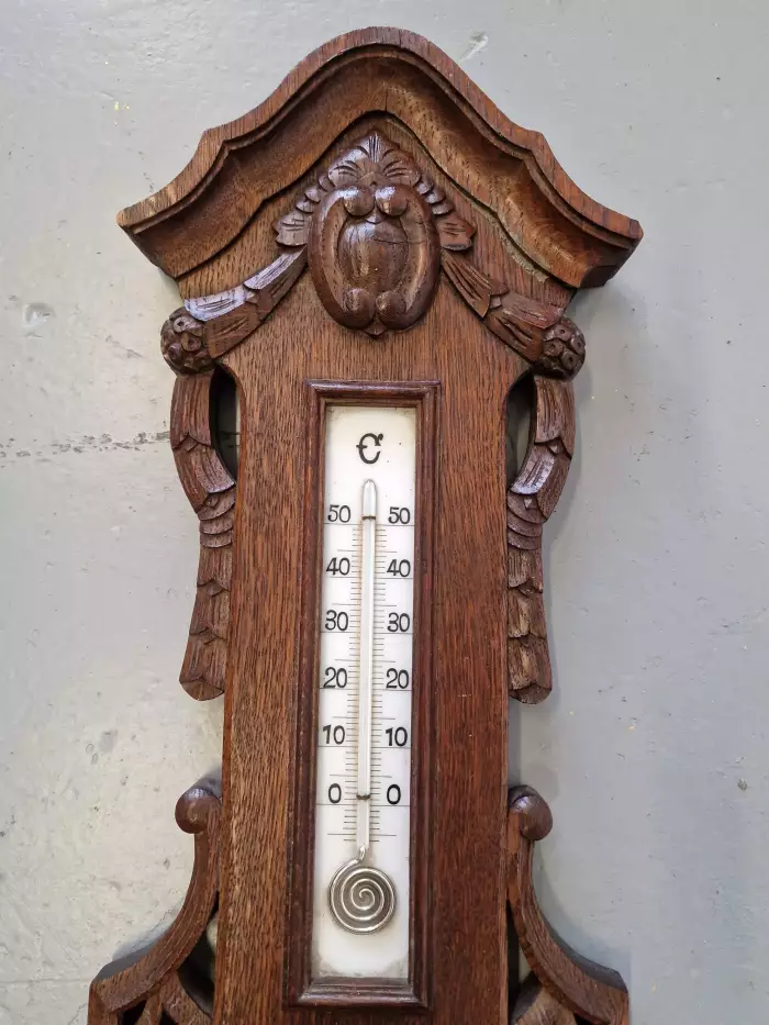Large barometer