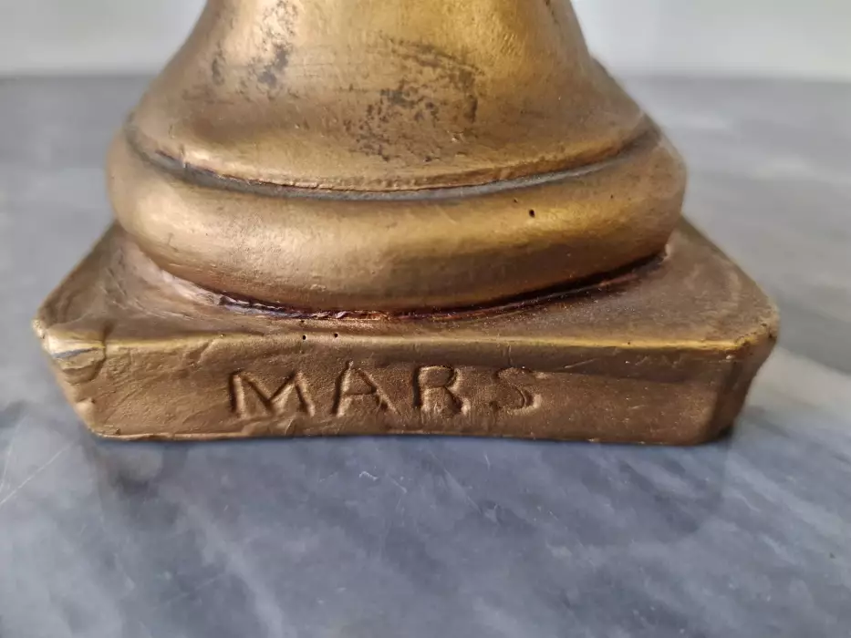 Bust 