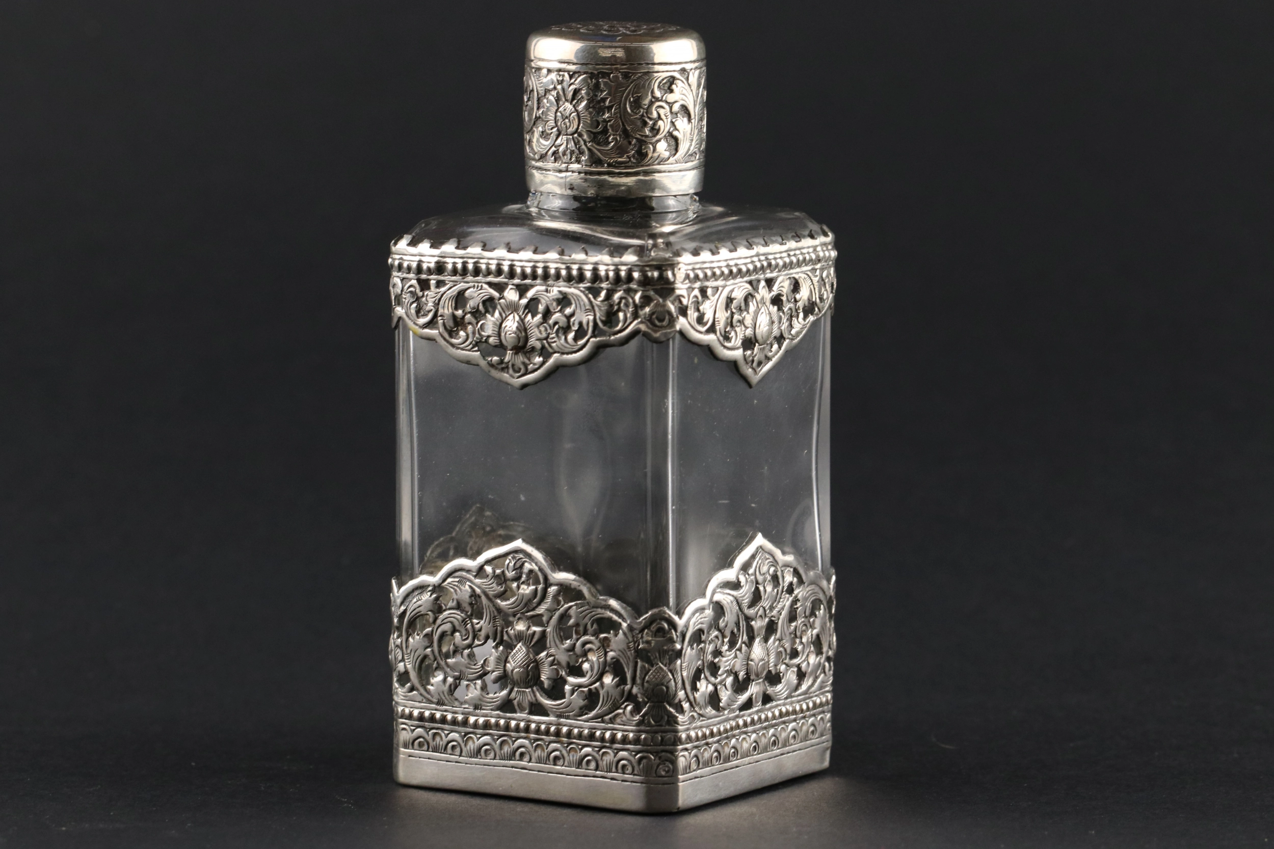 Flacon en verre pour parfum 