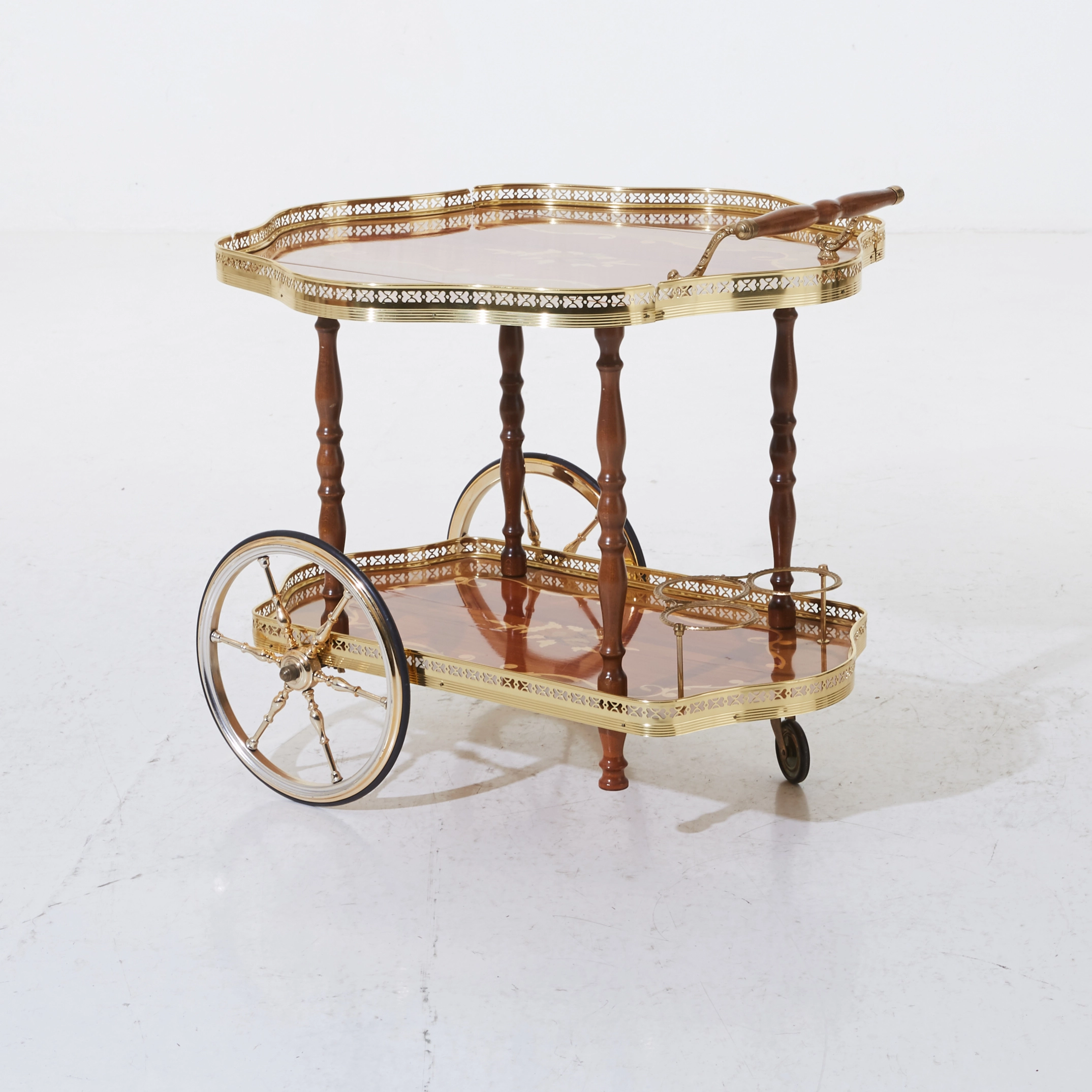 Serving table on wheels