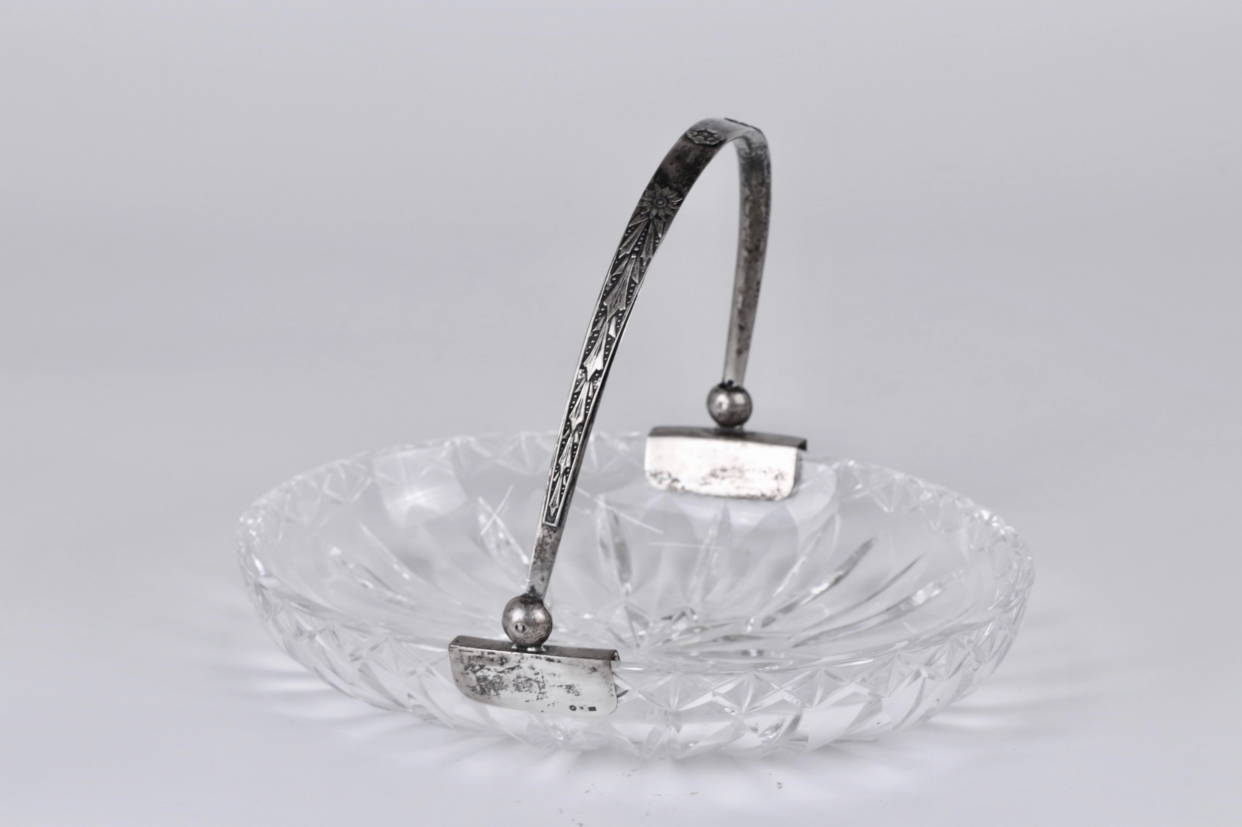 Хрустальная конфетница в серебре.Латвия 1920гг.