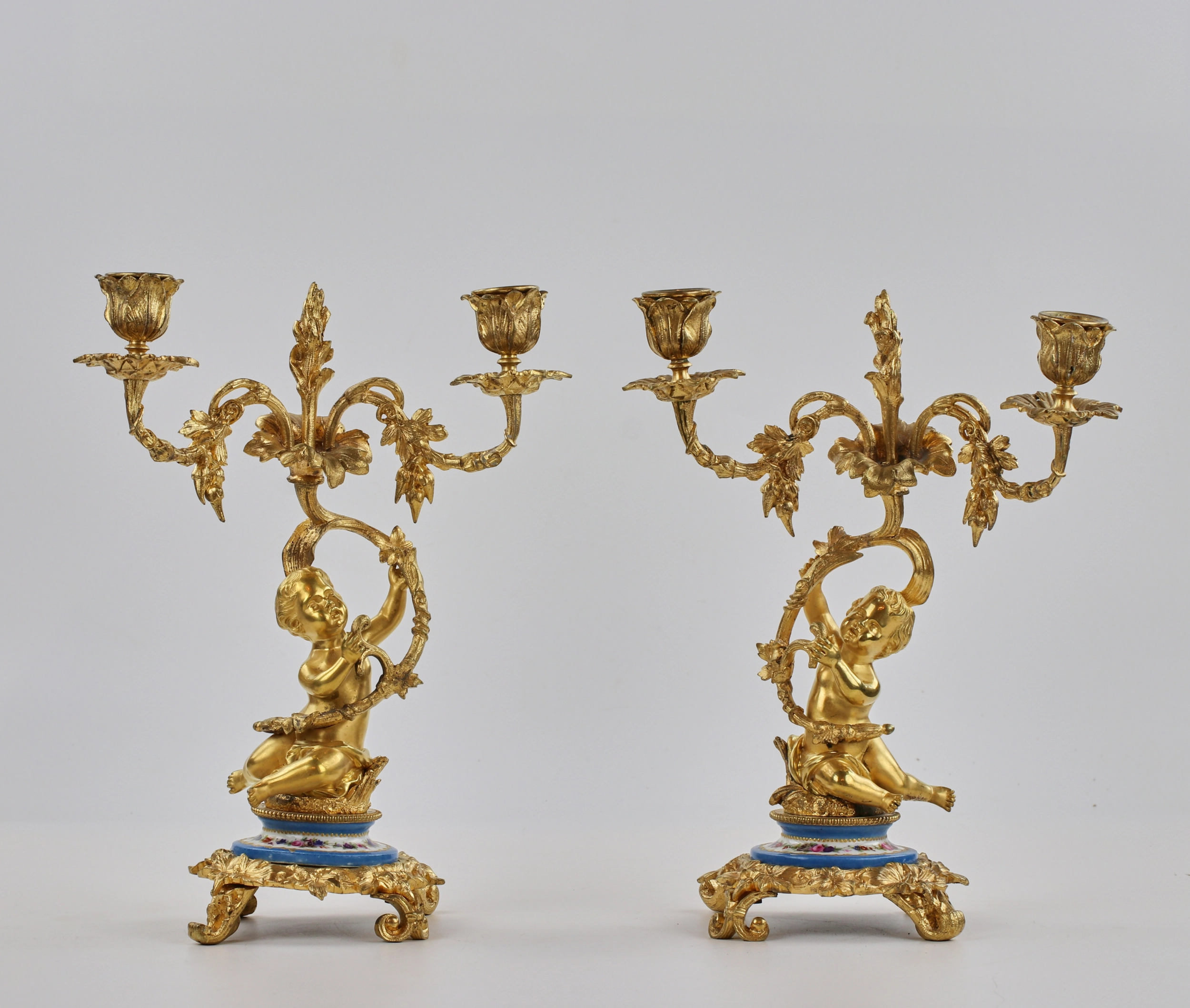 Pendule de cheminee Allegories de la peinture en bronze 