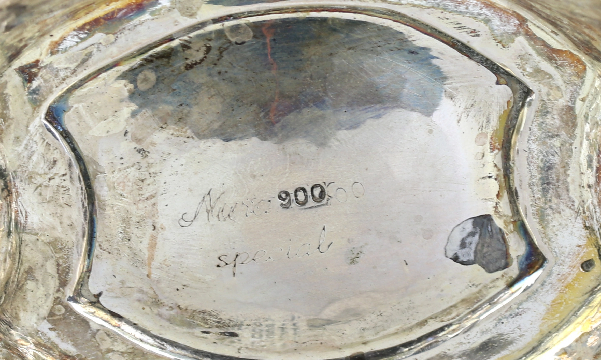 Vase en argent 