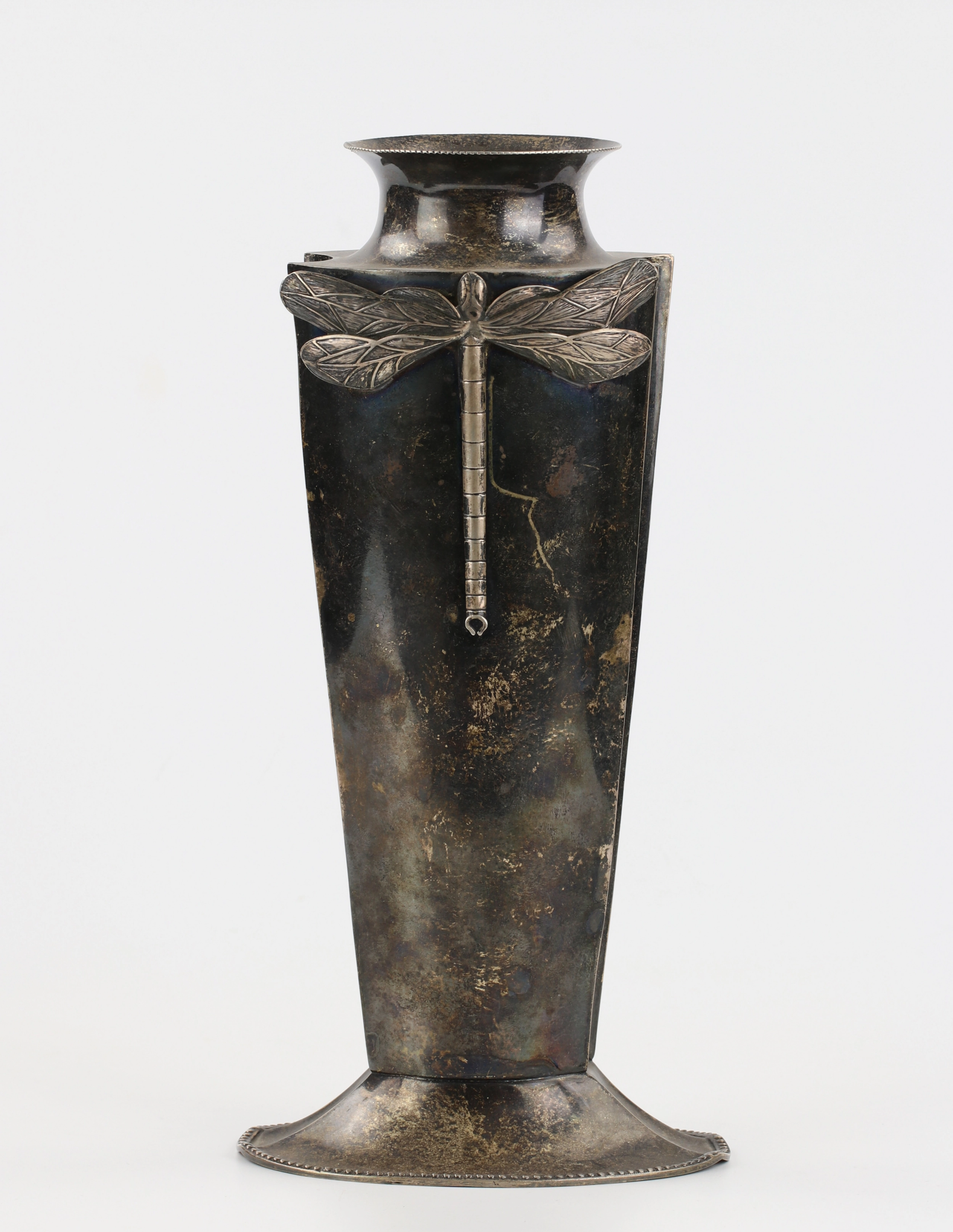 Vase en argent 