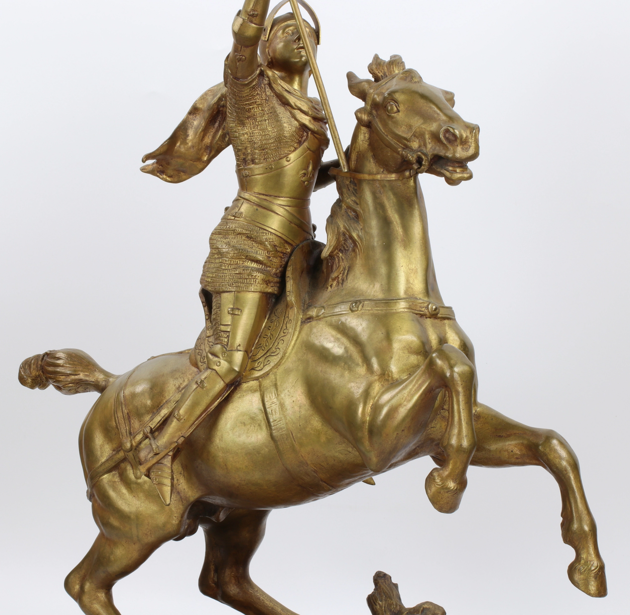 Bronze heroïque dun chevalier equestre. 