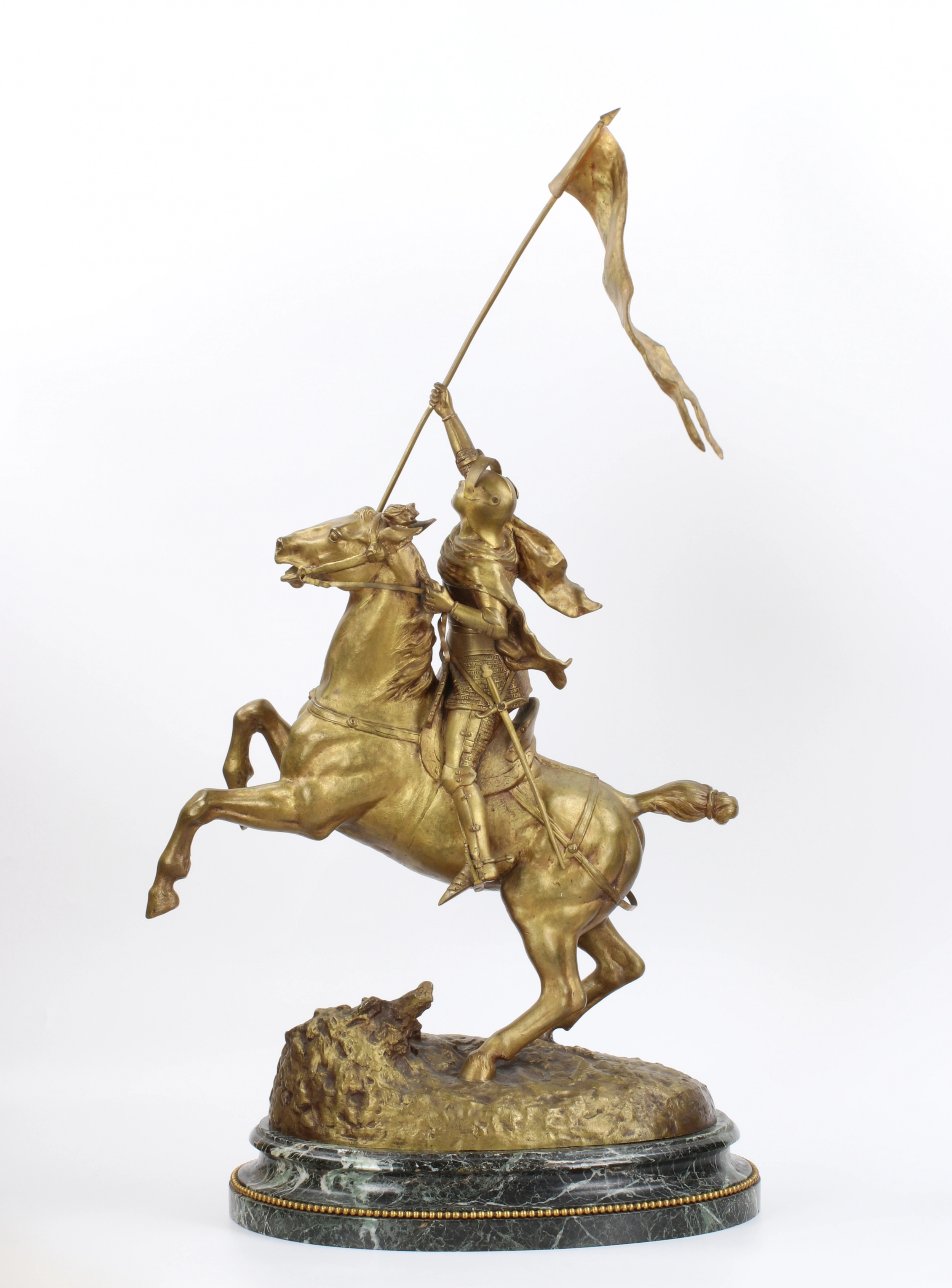 Bronze heroïque dun chevalier equestre. 