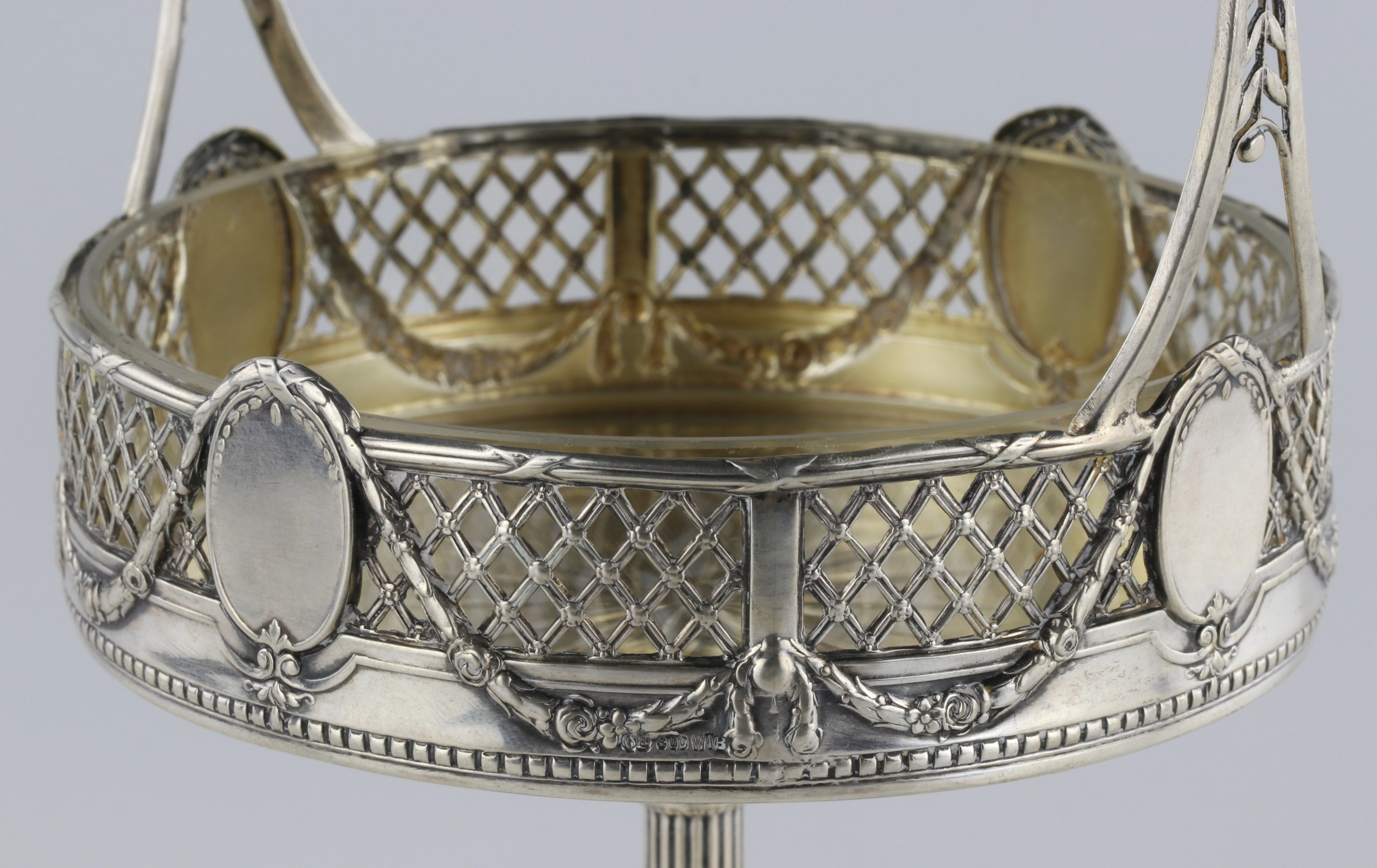 Austere silver candy bowl 