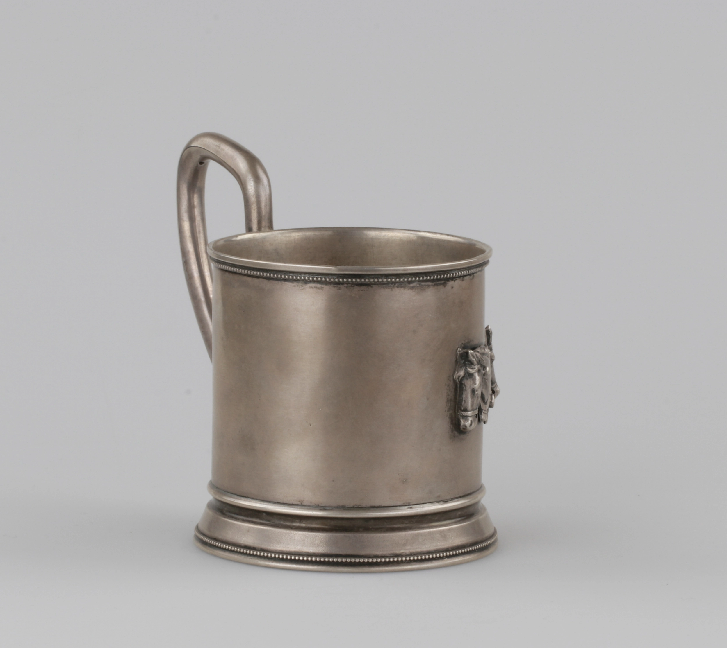 Porte-gobelet en argent Troika partenariat Khlebnikov IP, 