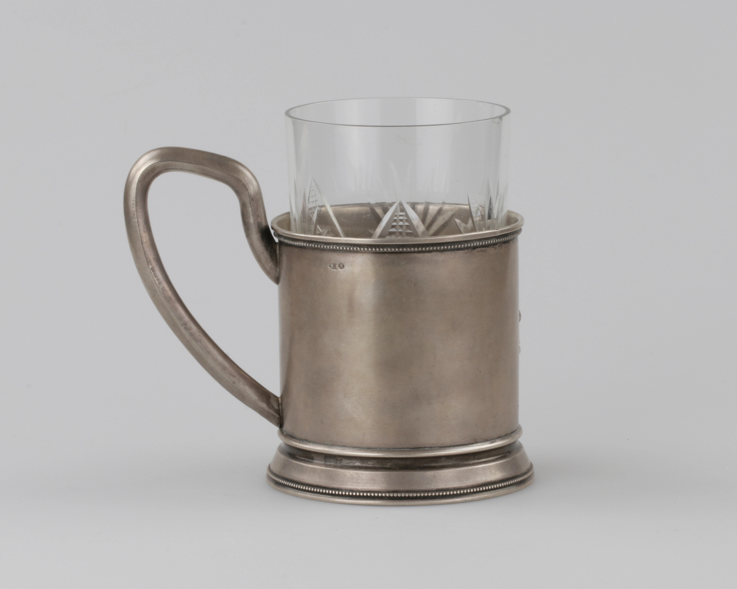 Porte-gobelet en argent Troika partenariat Khlebnikov IP, 