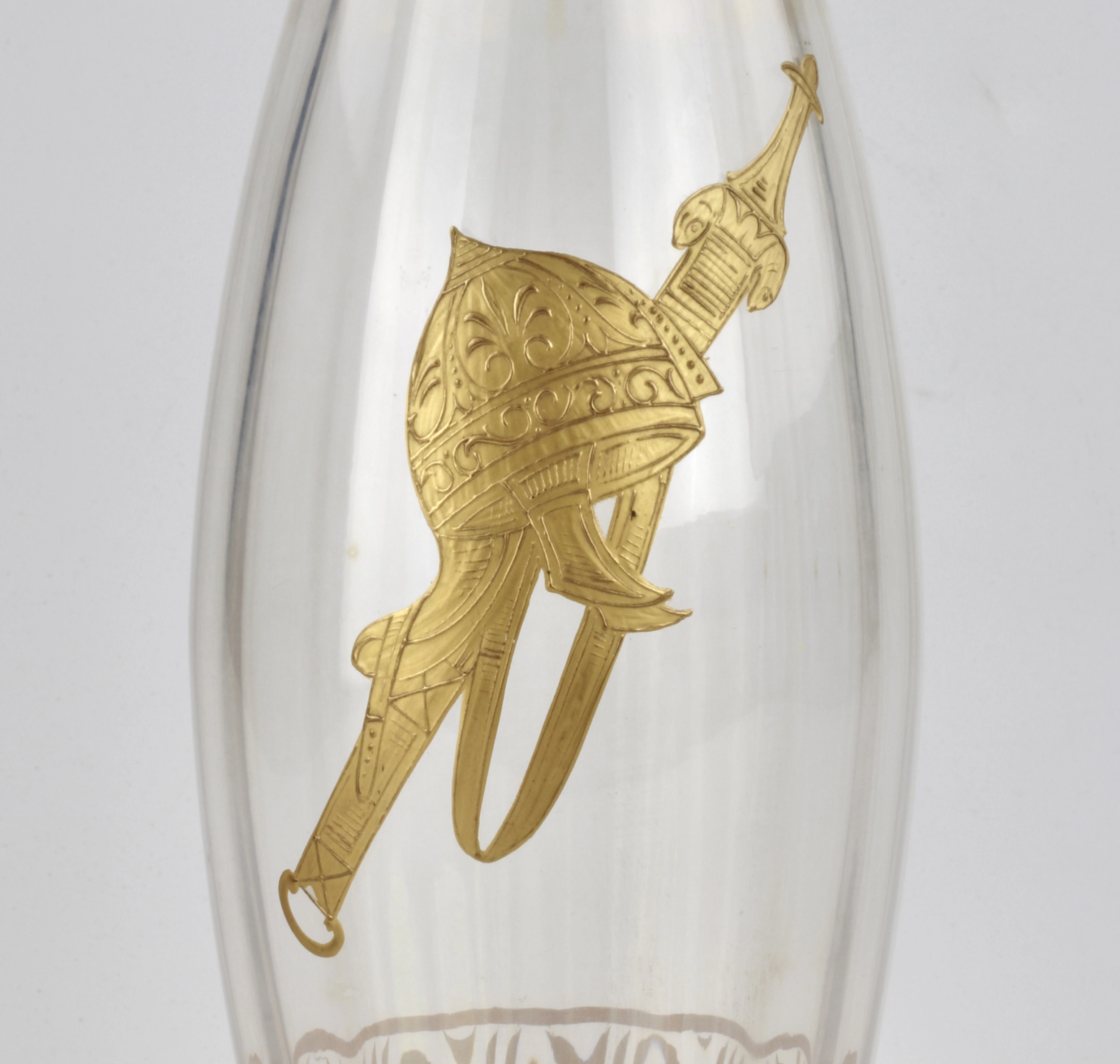 Vase en verre avec casque