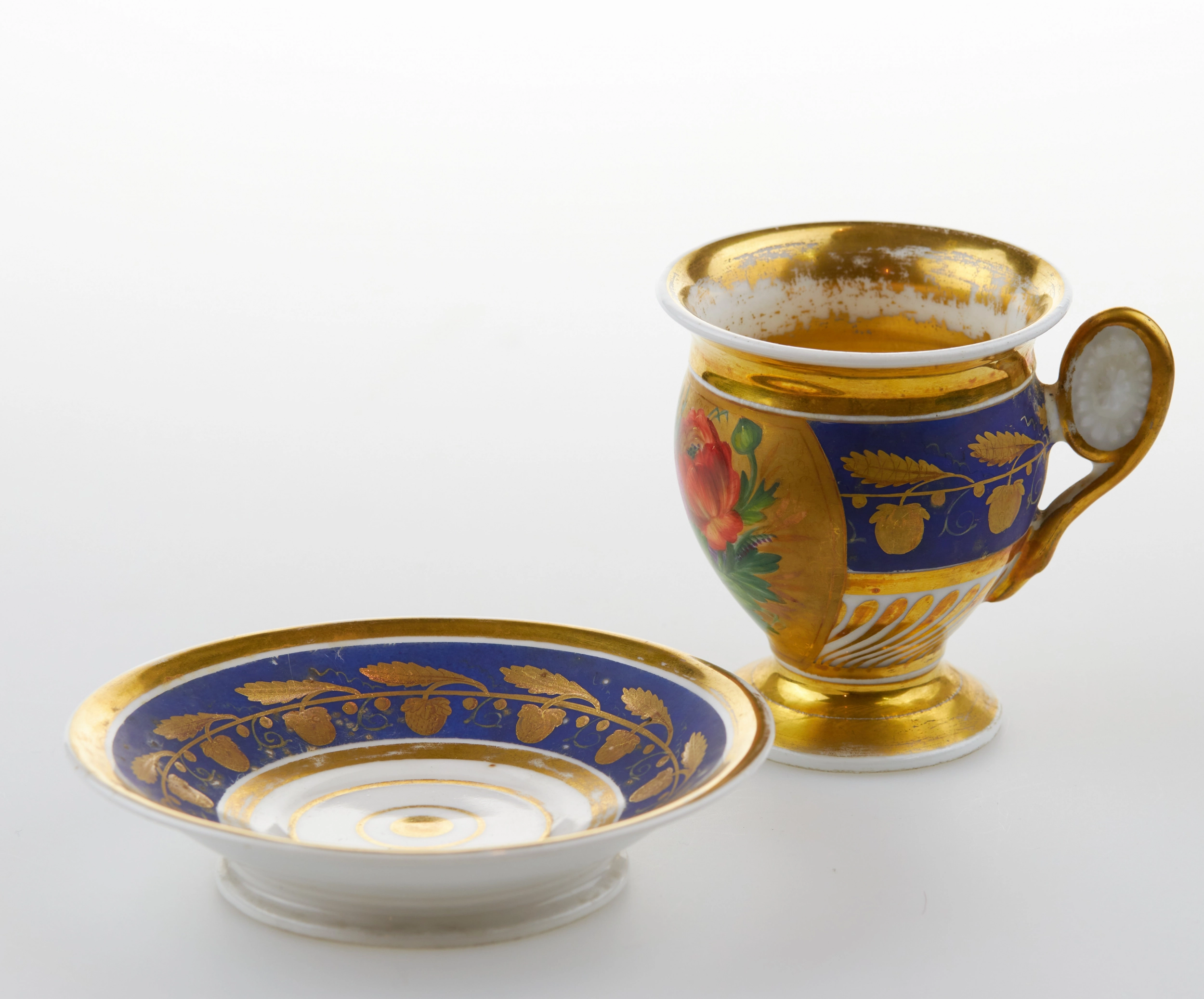 Tasse à the et soucoupe