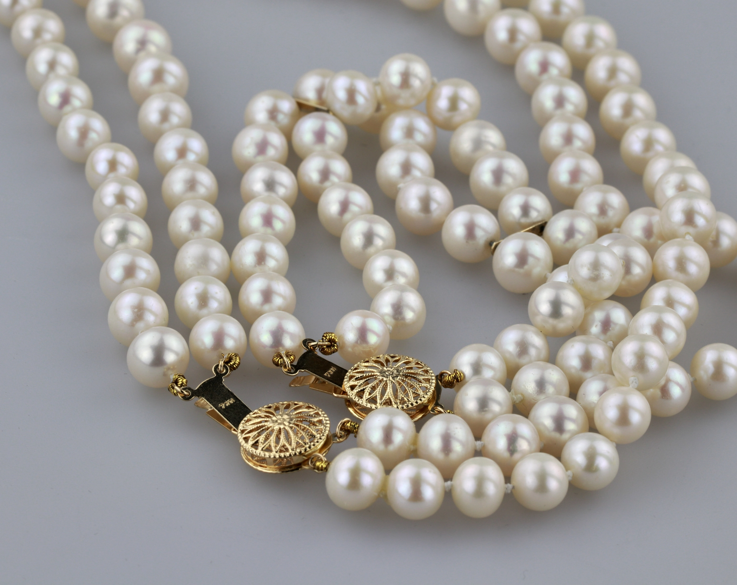 Pearl set. Bracelet, necklace. 