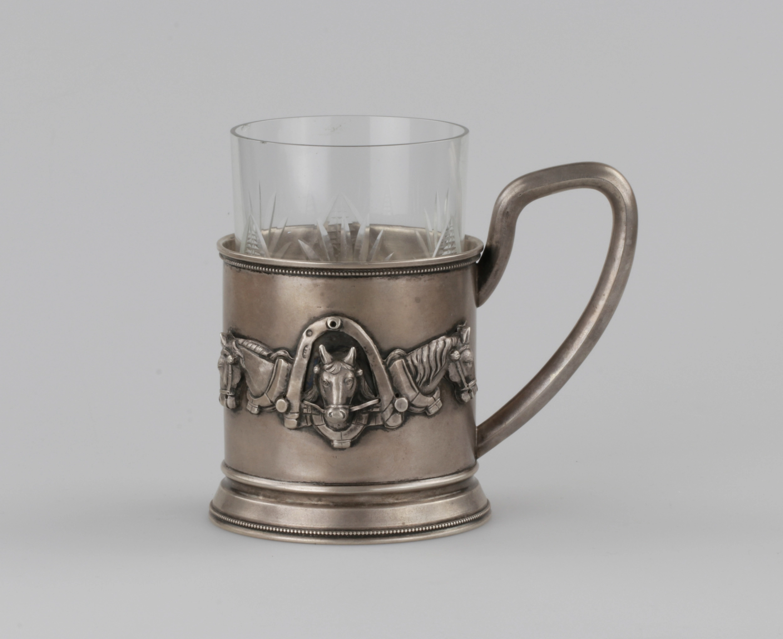 Porte-gobelet en argent Troika partenariat Khlebnikov IP, 