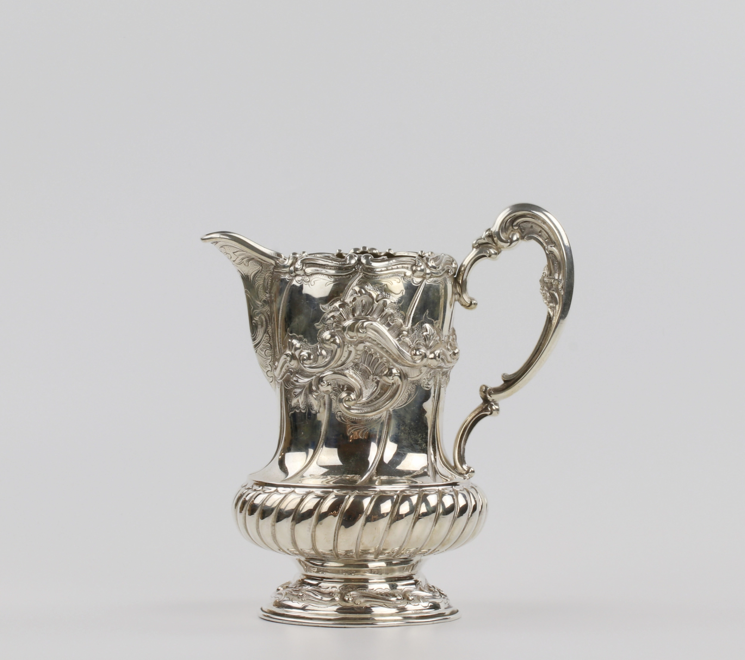 Une cruche deau portugaise en argent