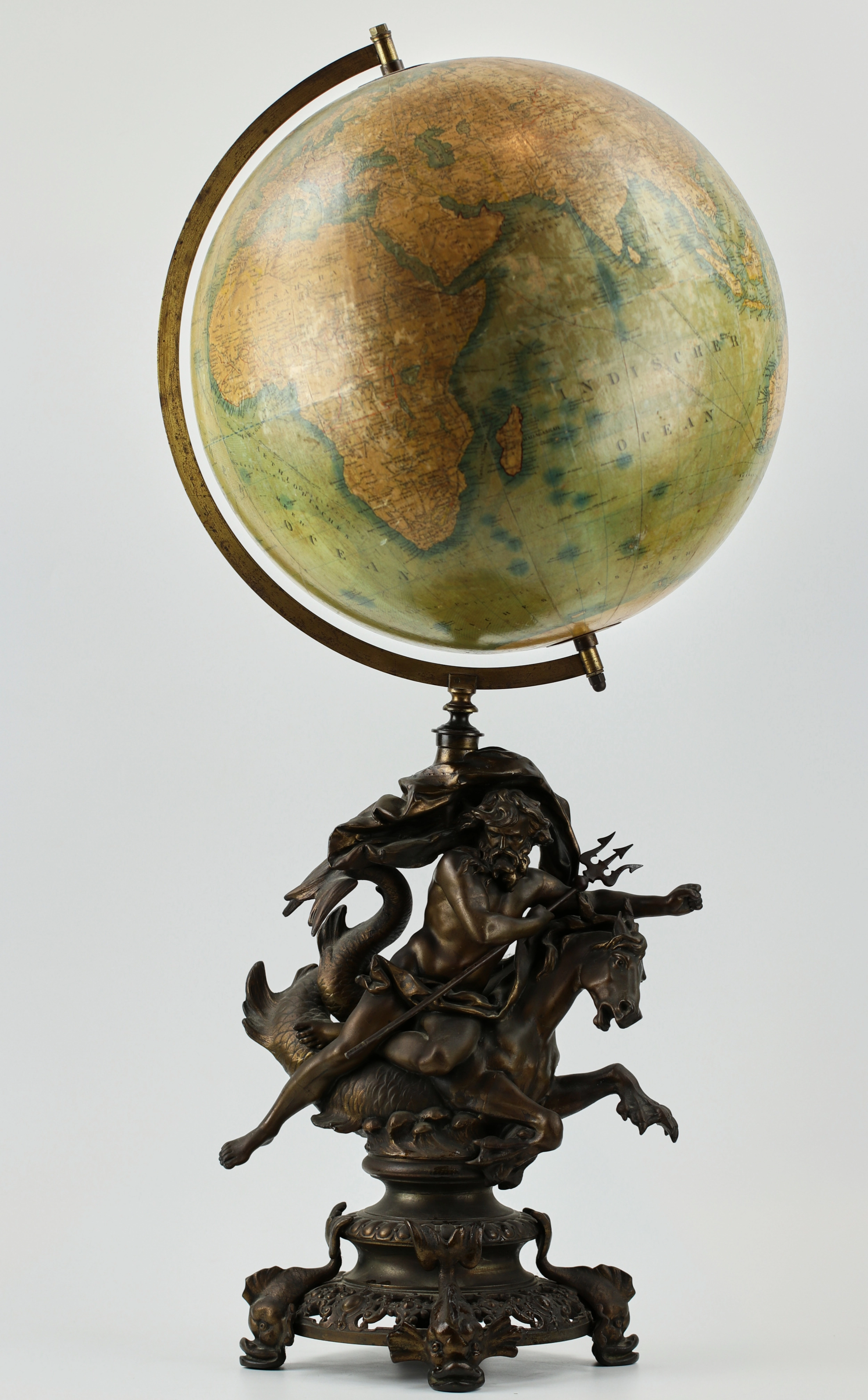 Globe geographique. Berlin