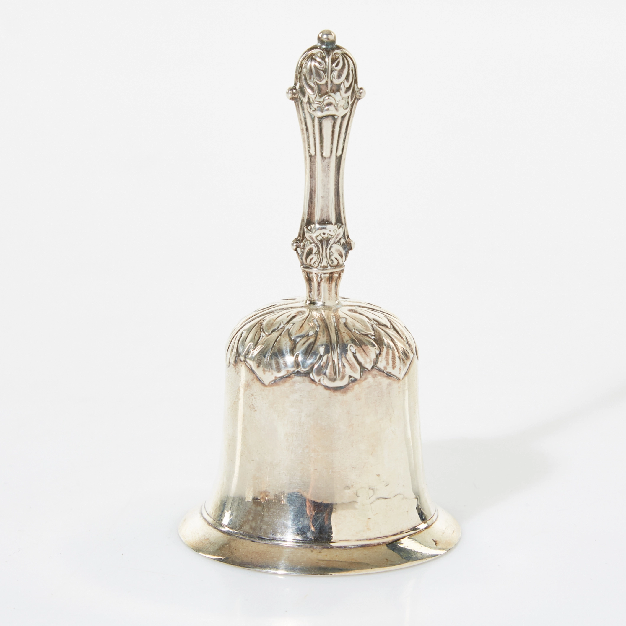 Cloche  en argent Suedois.