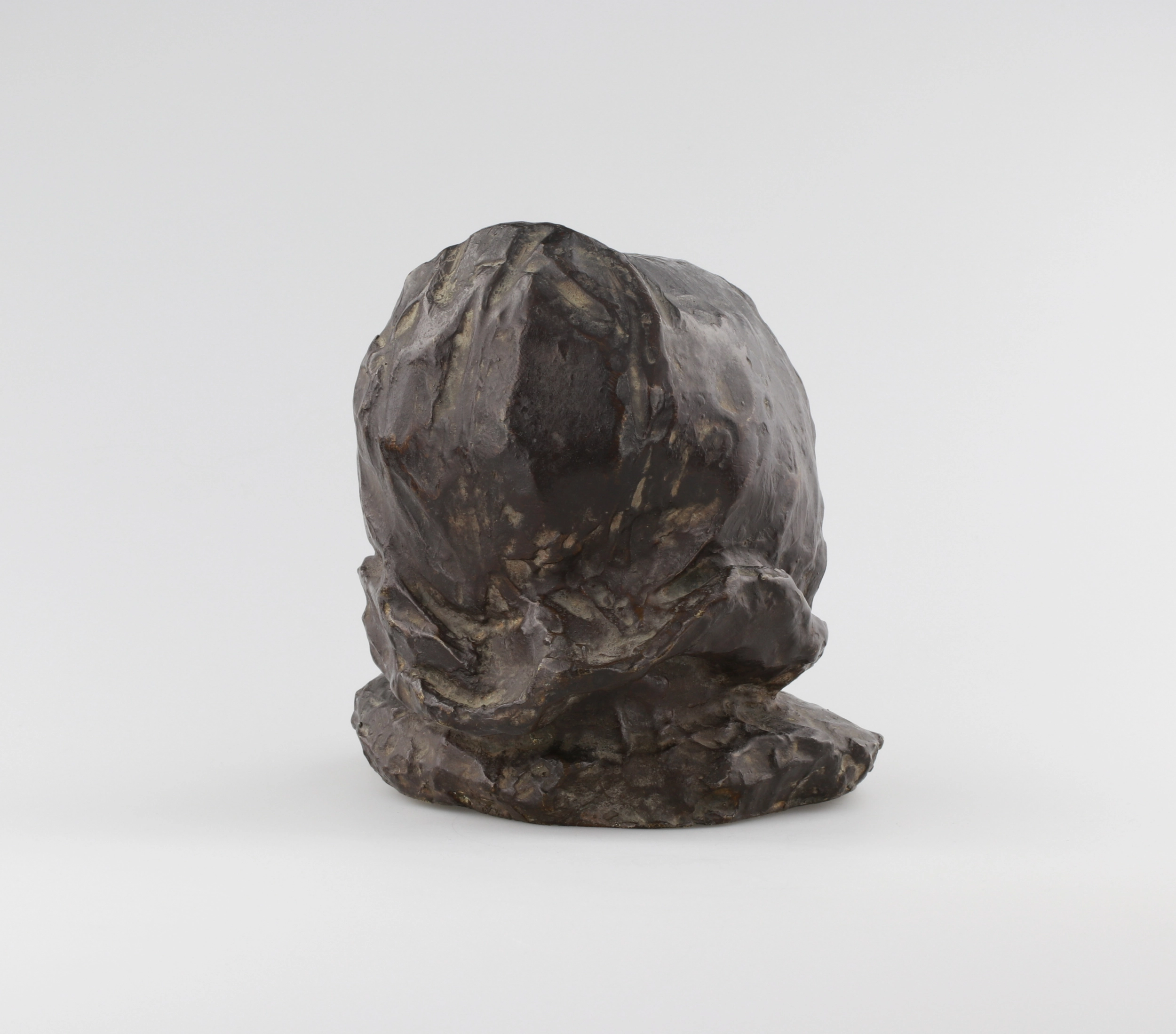 Buste de jeune fille en bronze.Italie. Le tournant des XIXe-XXe siècles. 