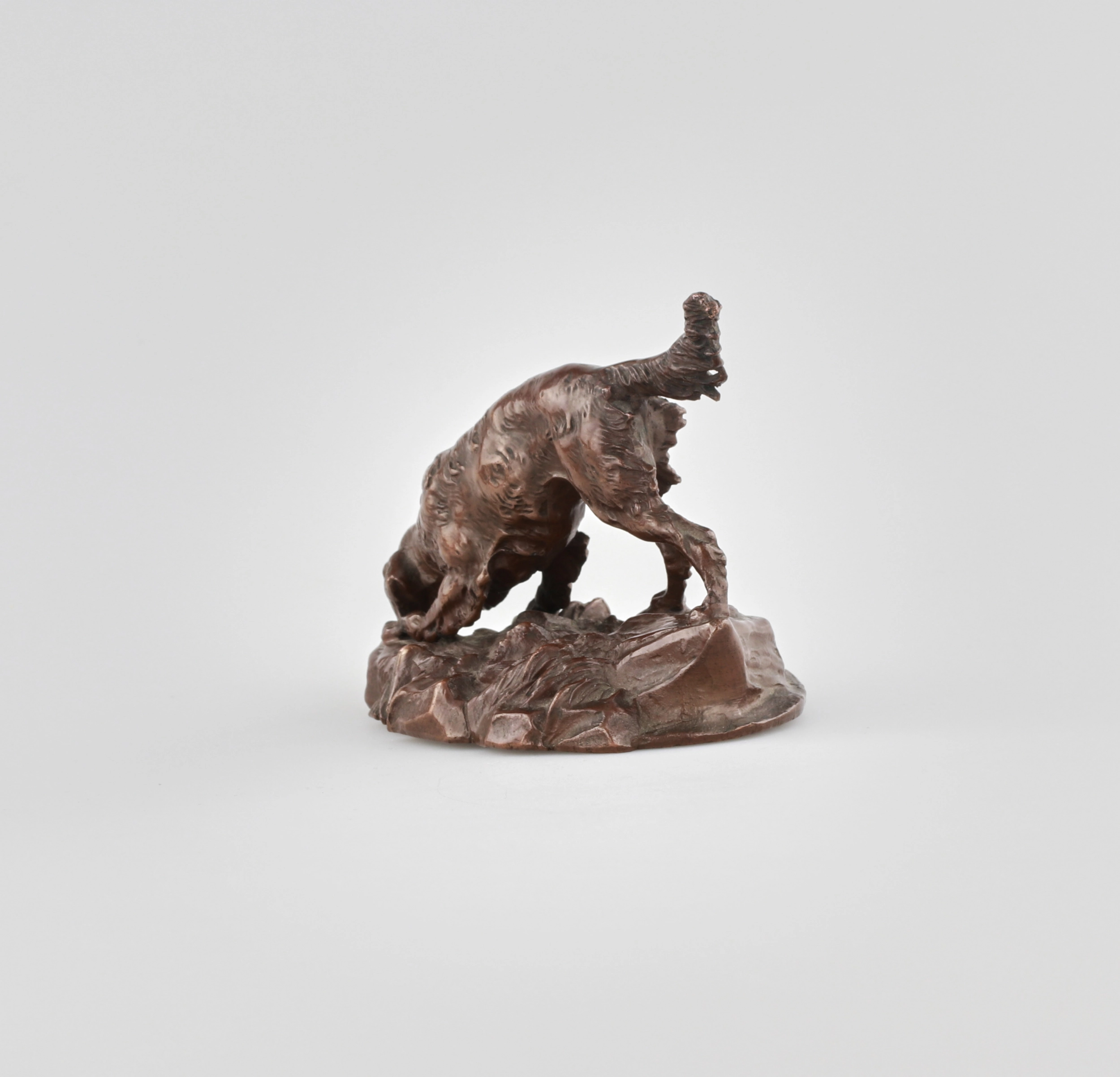 Chien en bronze