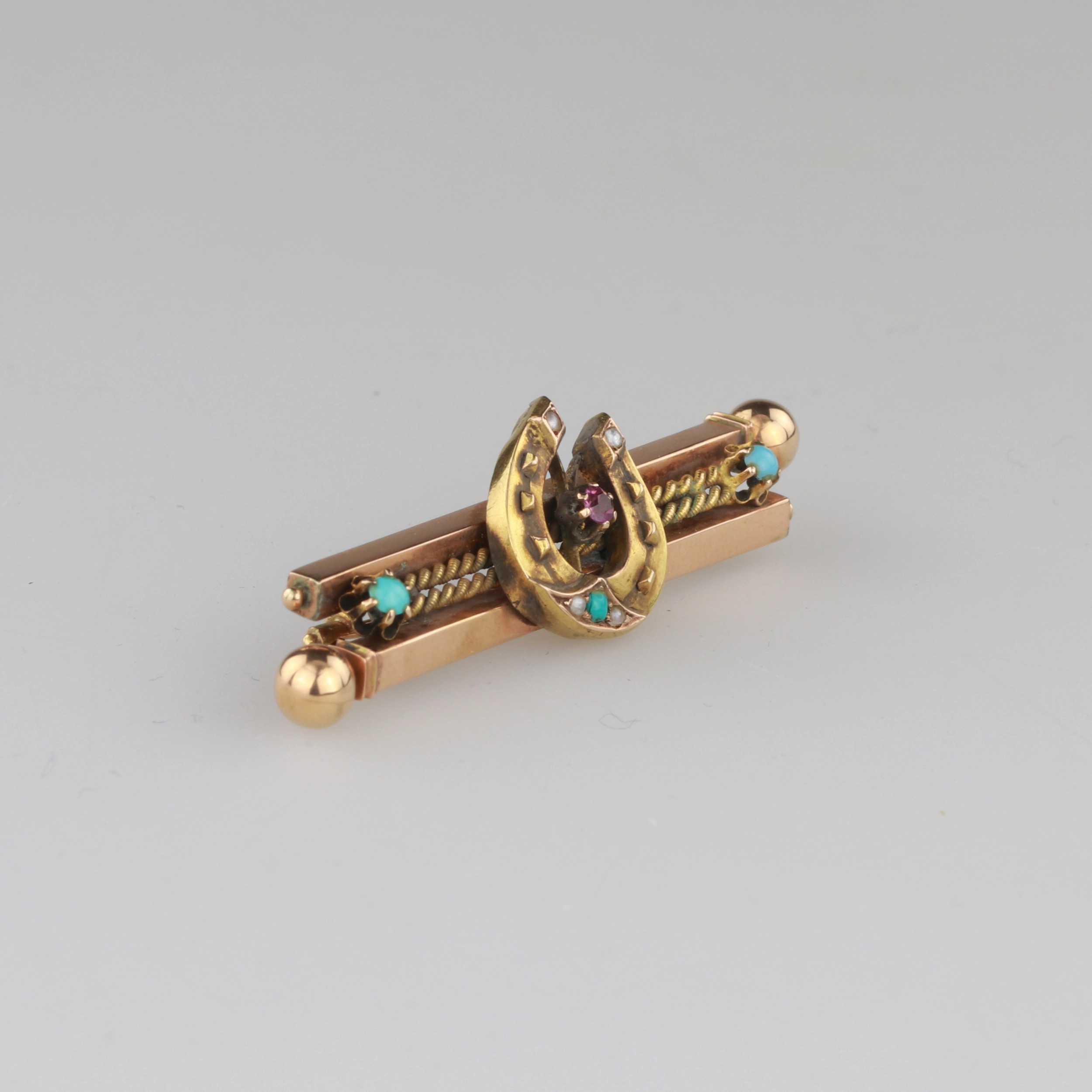 Russian gold brooch Horseshoe. Moscow.1880-1889 