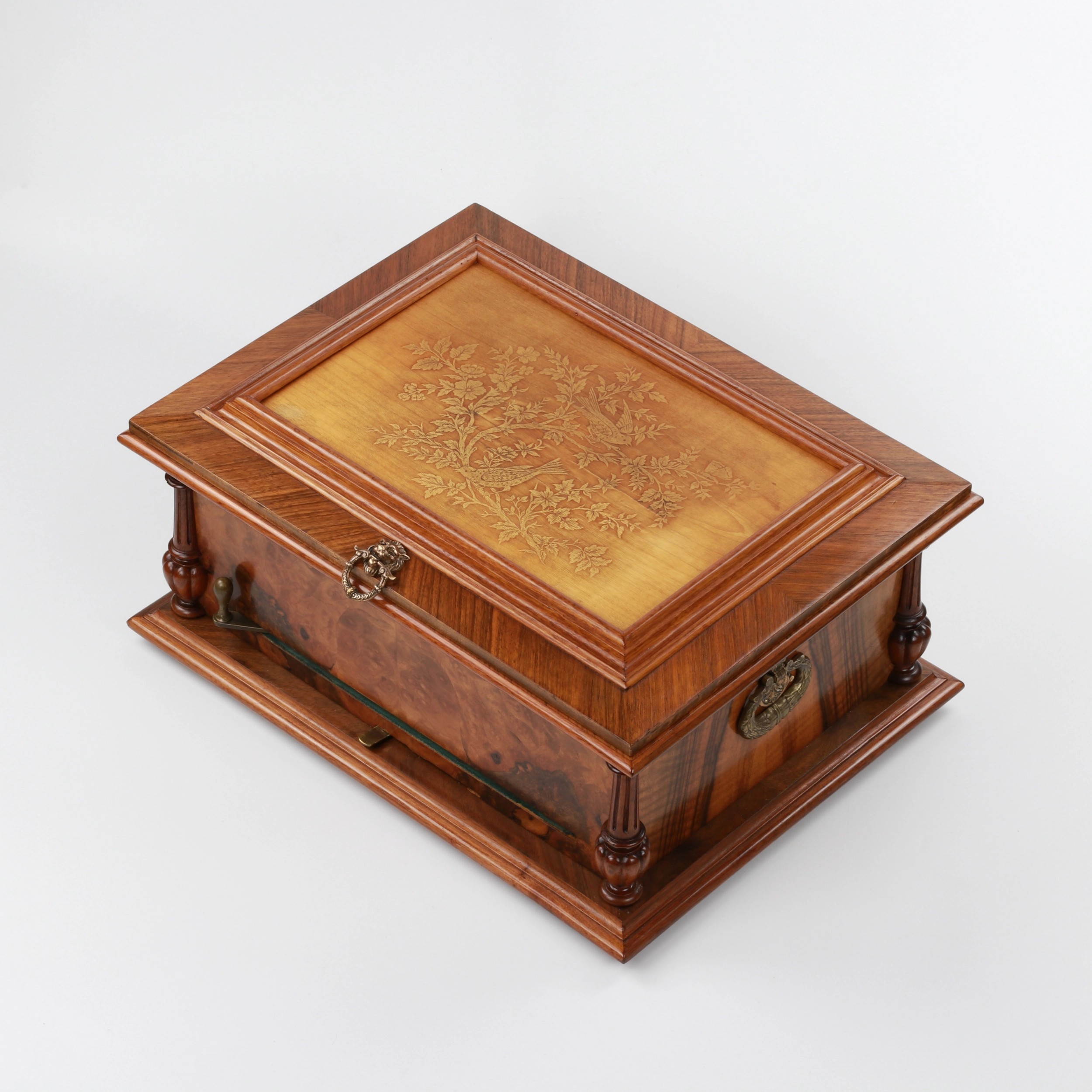 DISC MUSIC BOX. GERMANY, LATE 19TH CENTURY