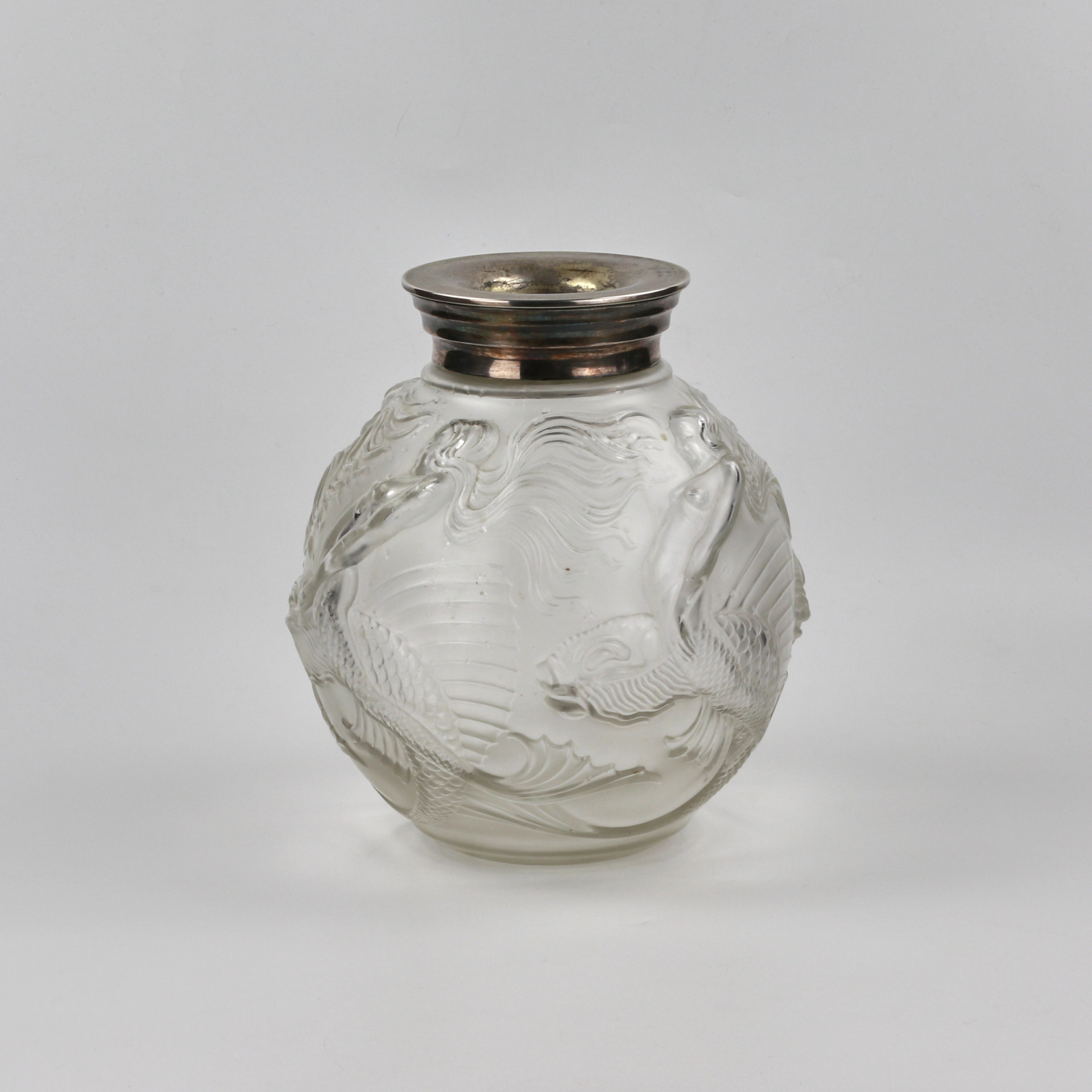 Vase en verre Art Deco.