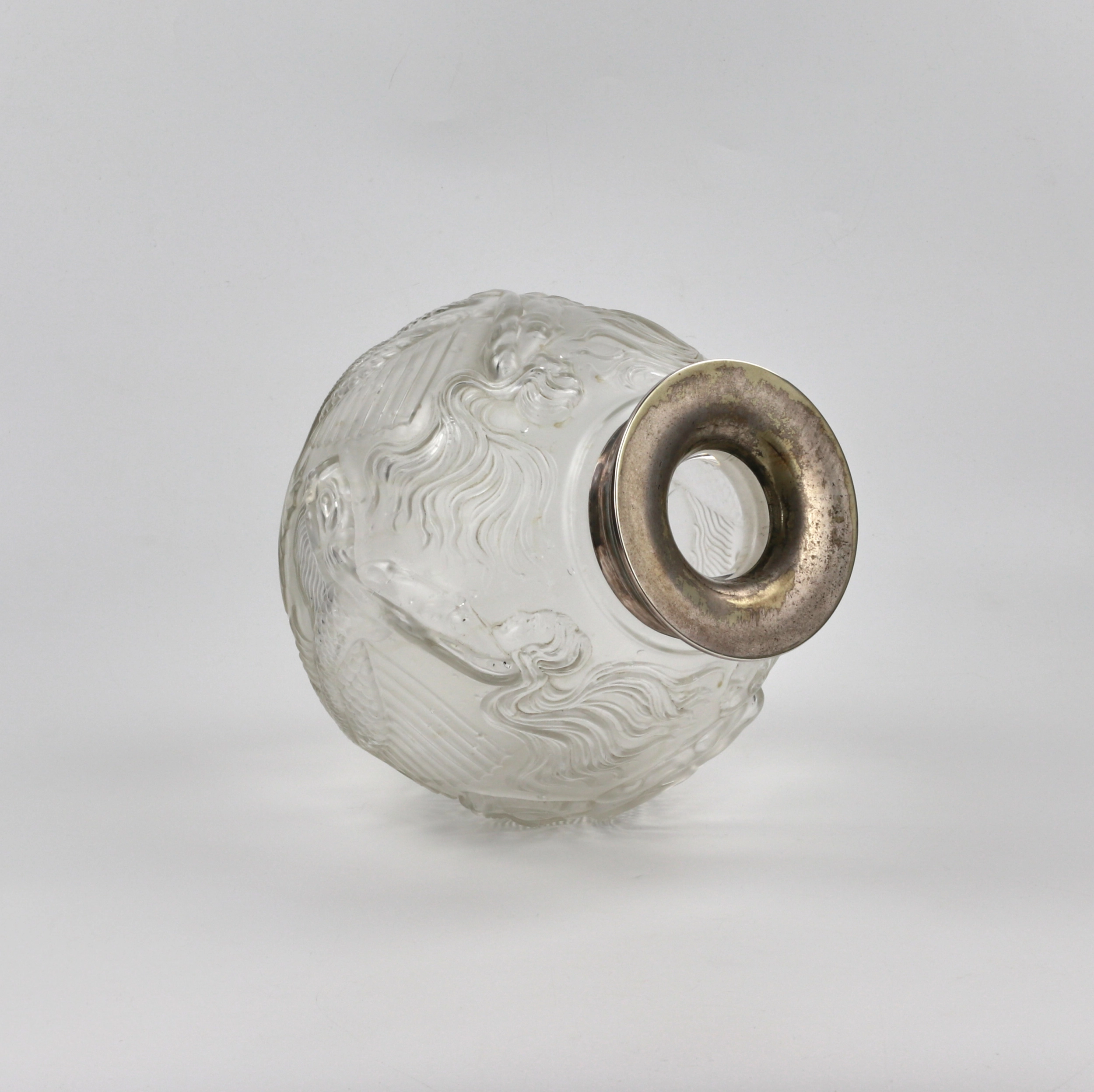 Vase en verre Art Deco.