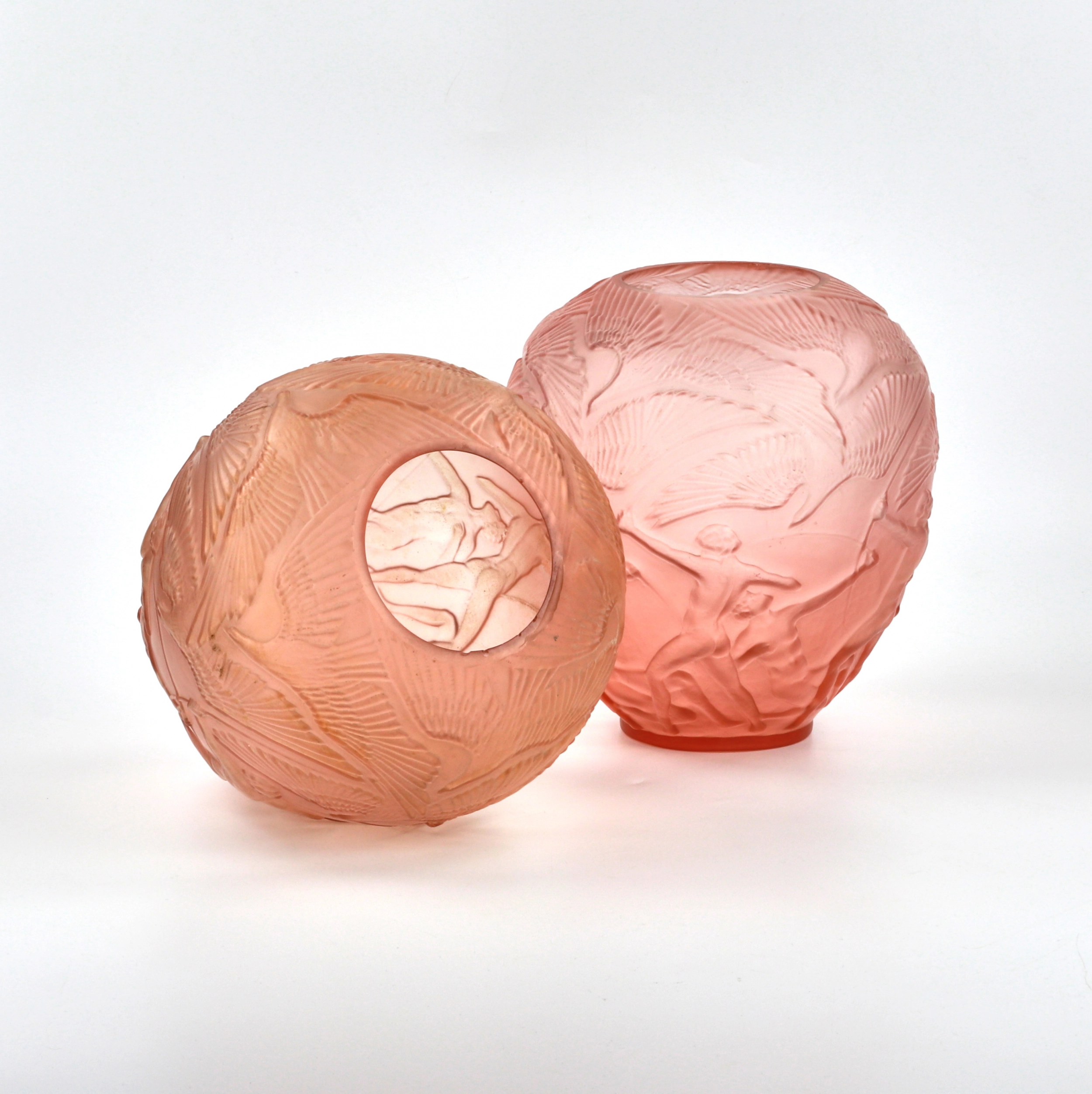 A pair of Art Deco glass vases.