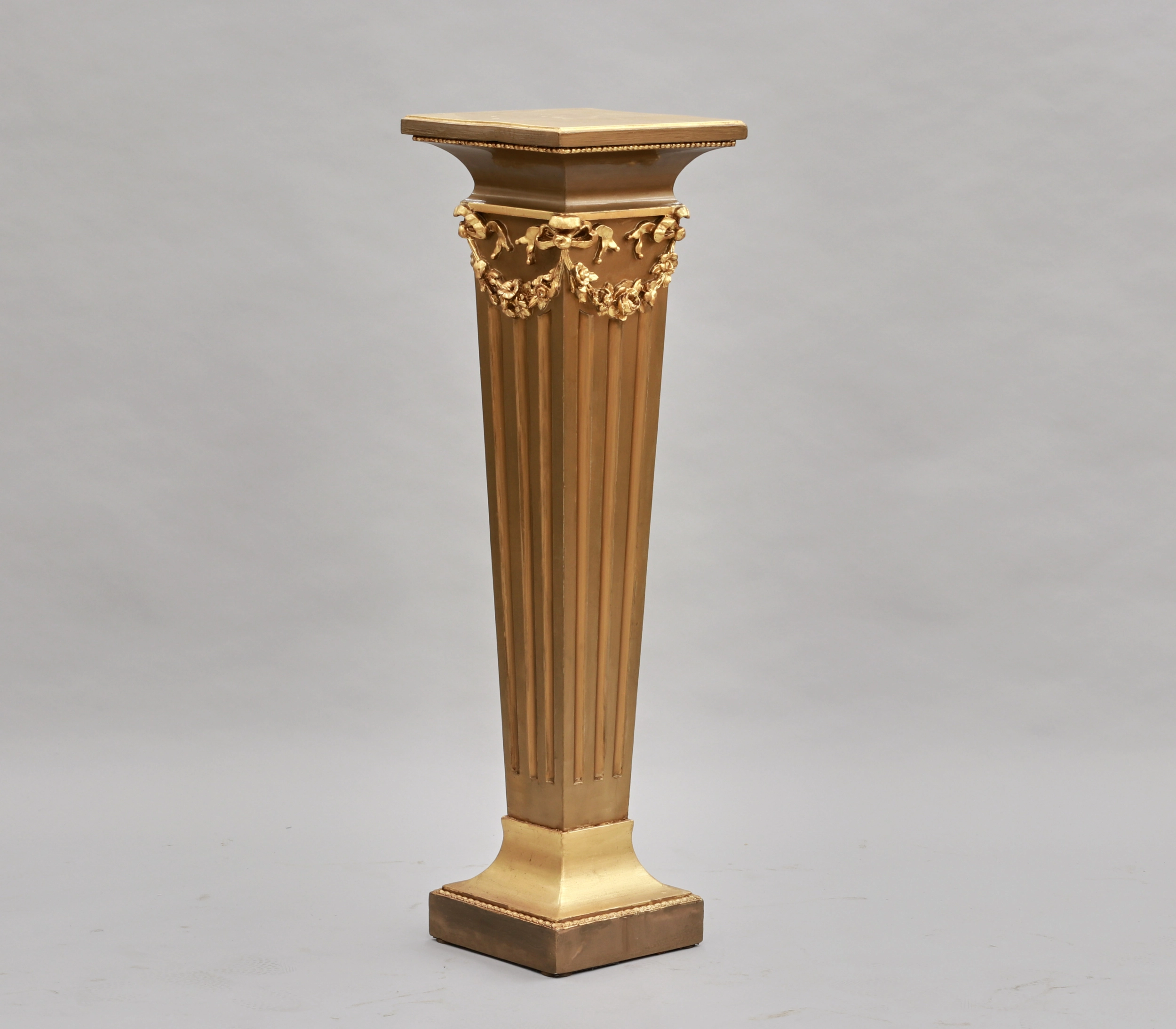 Pedestal, Column
