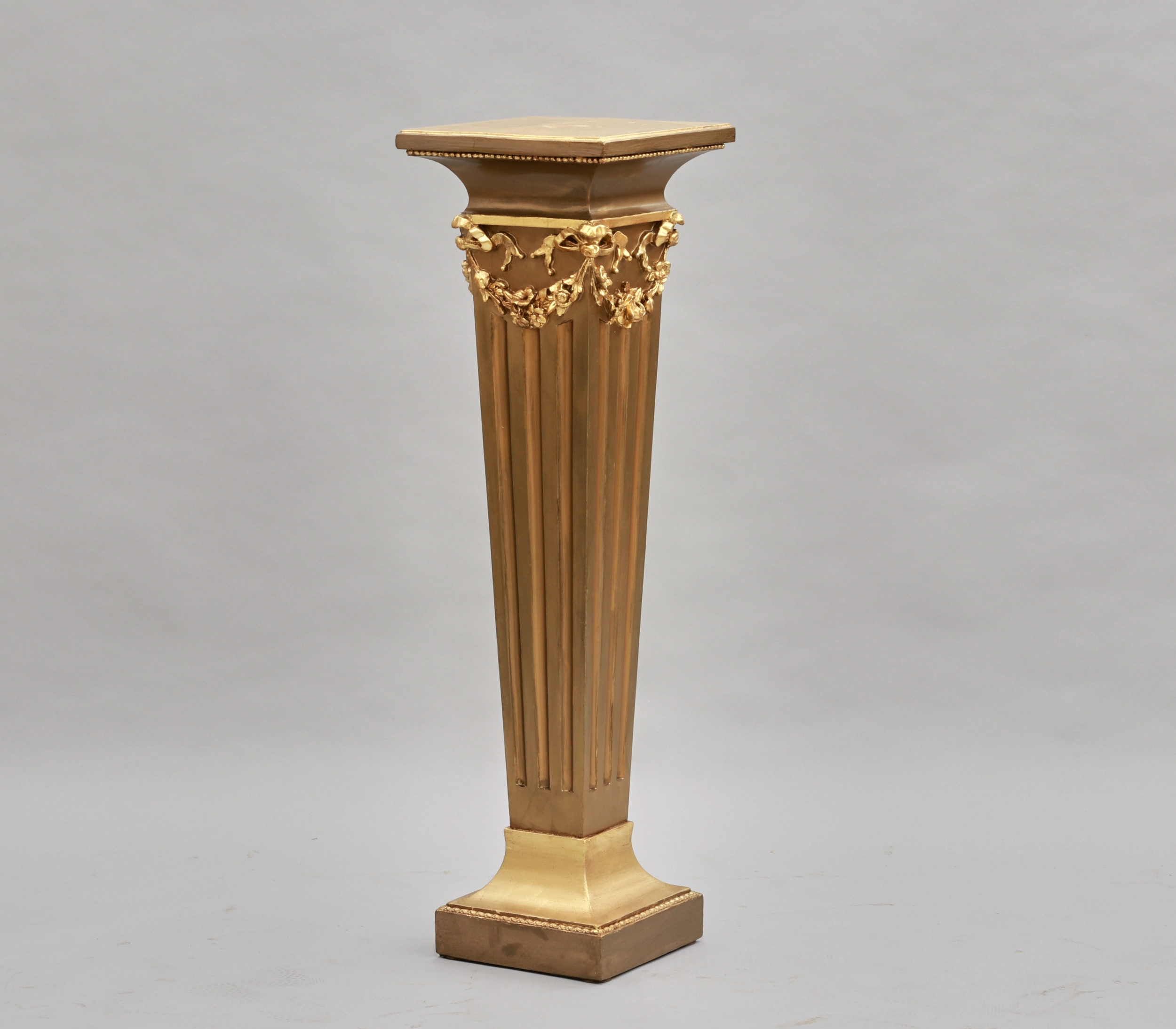 Pedestal, Column