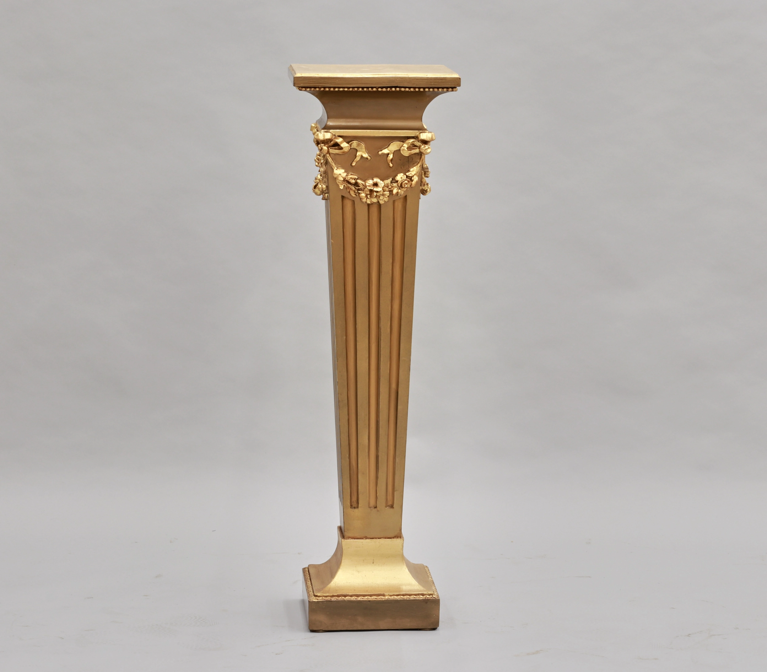Pedestal, Column