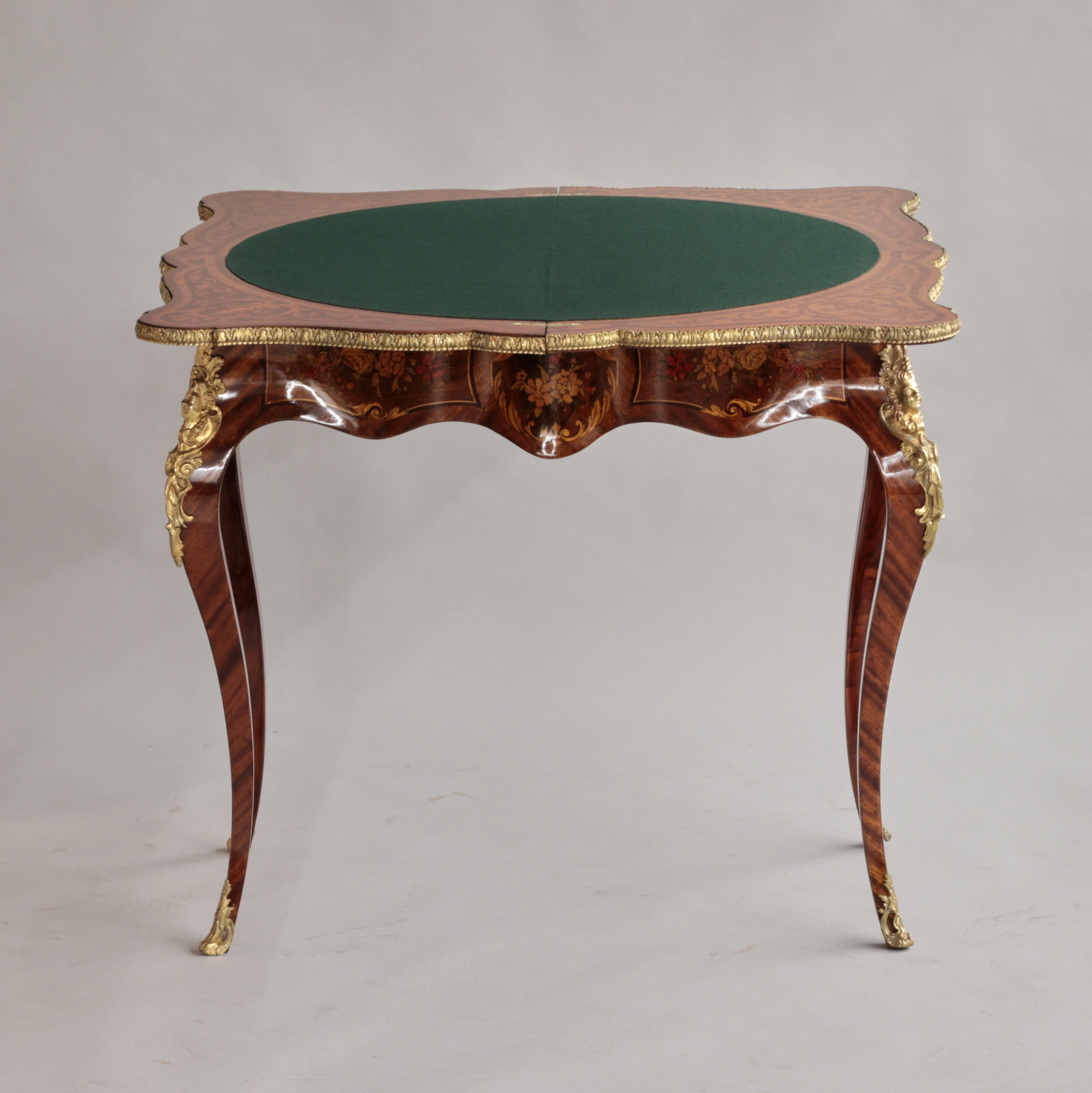 Card table in Napoleon III style