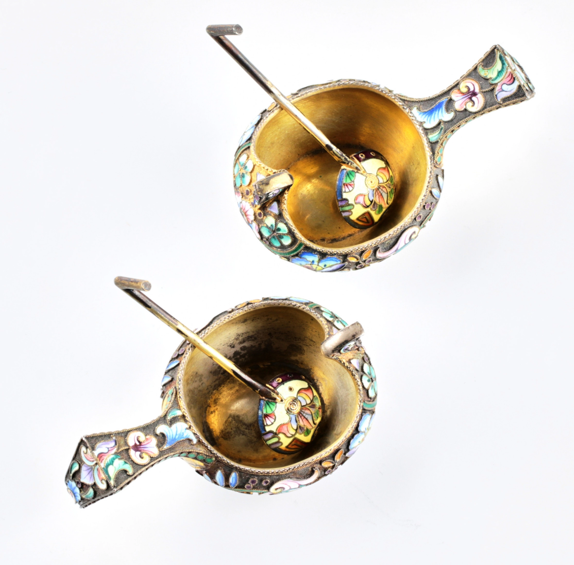 Paire de salières en argent emaille cloisonne 