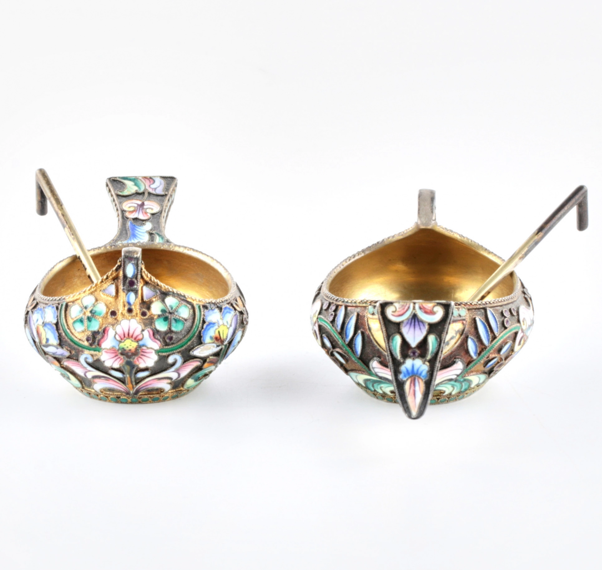 Paire de salières en argent emaille cloisonne 