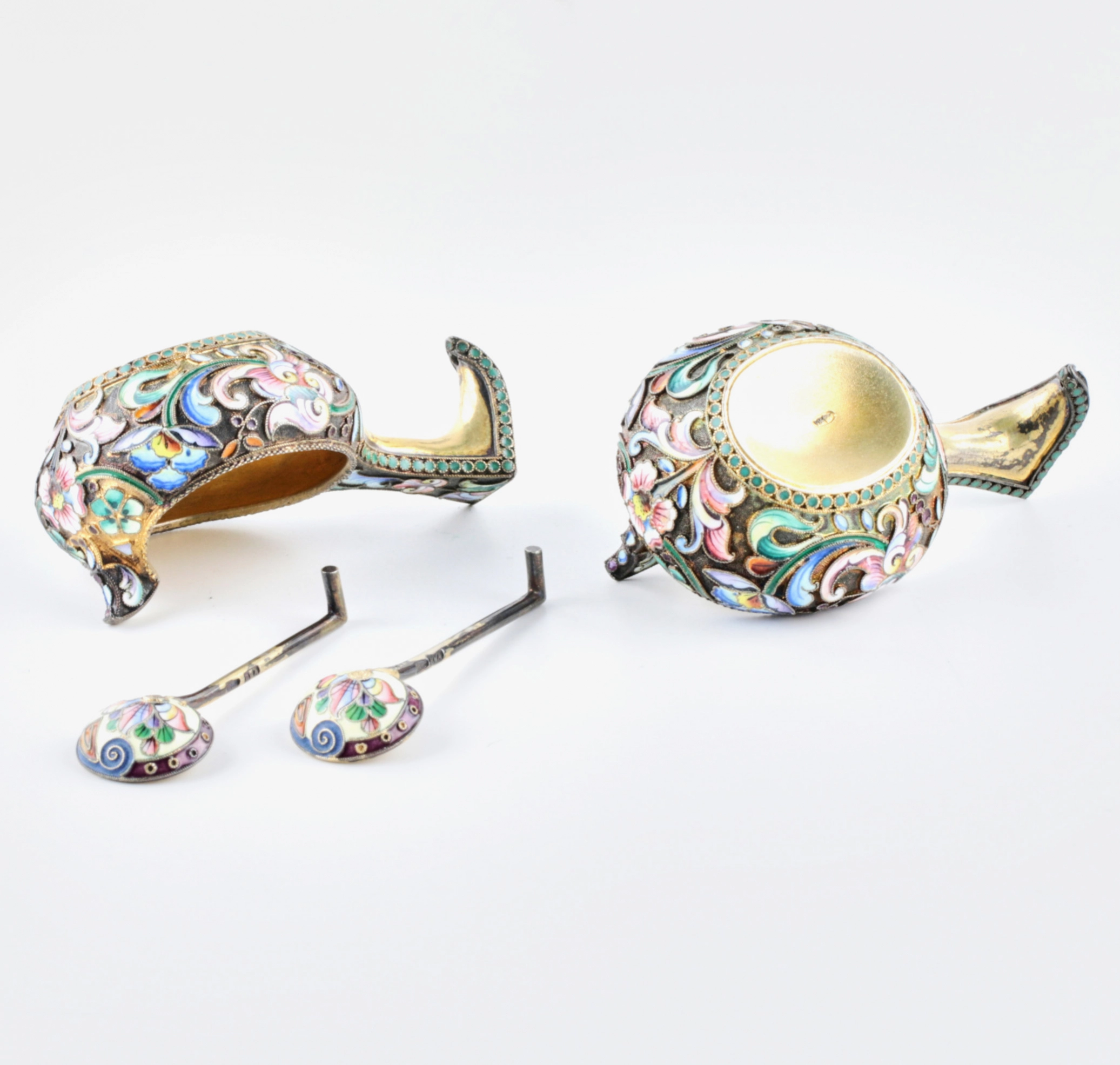 Paire de salières en argent emaille cloisonne 