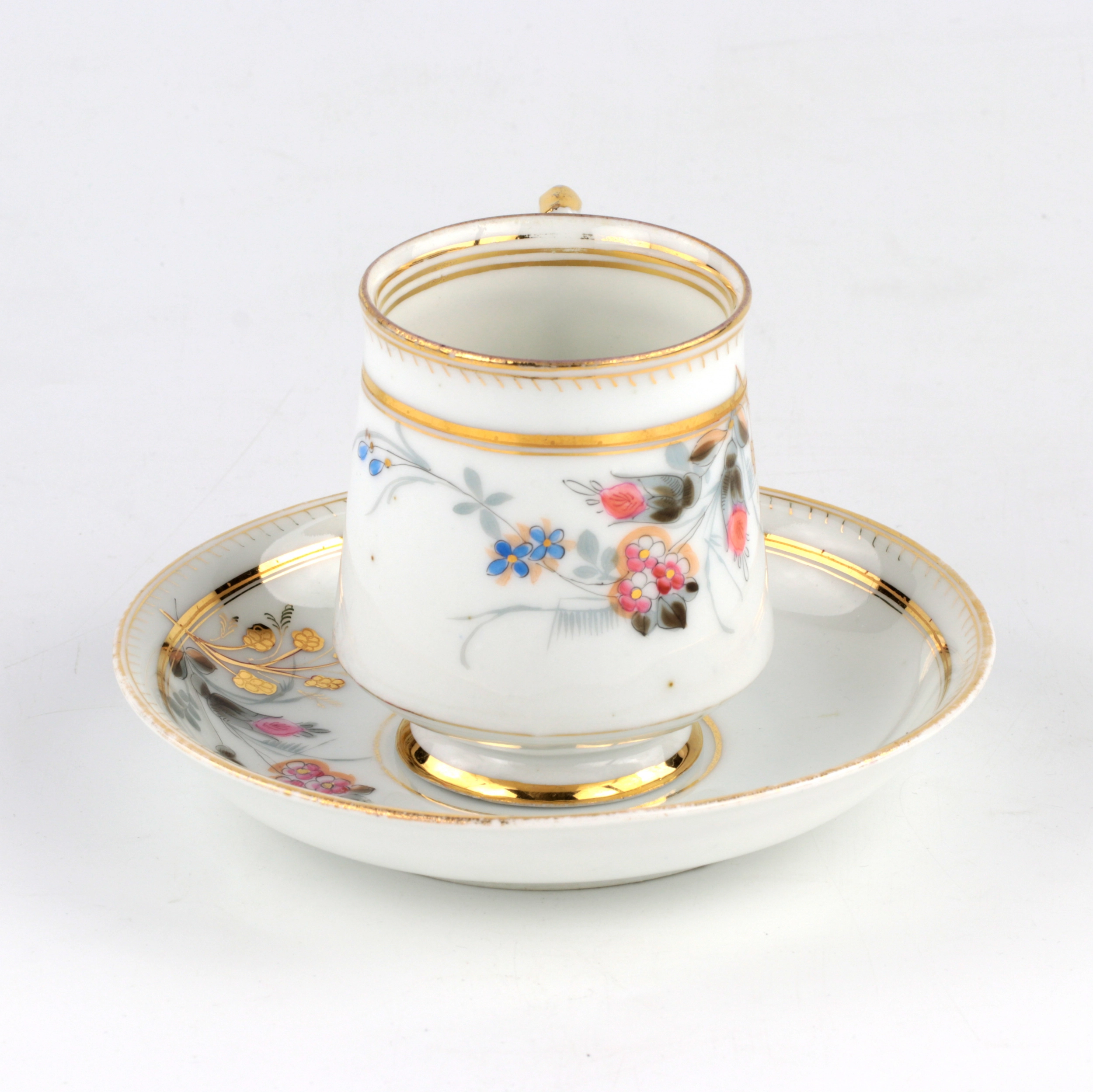 Tea pair from the Kuznetsov factory in Volkhov. 1880s.