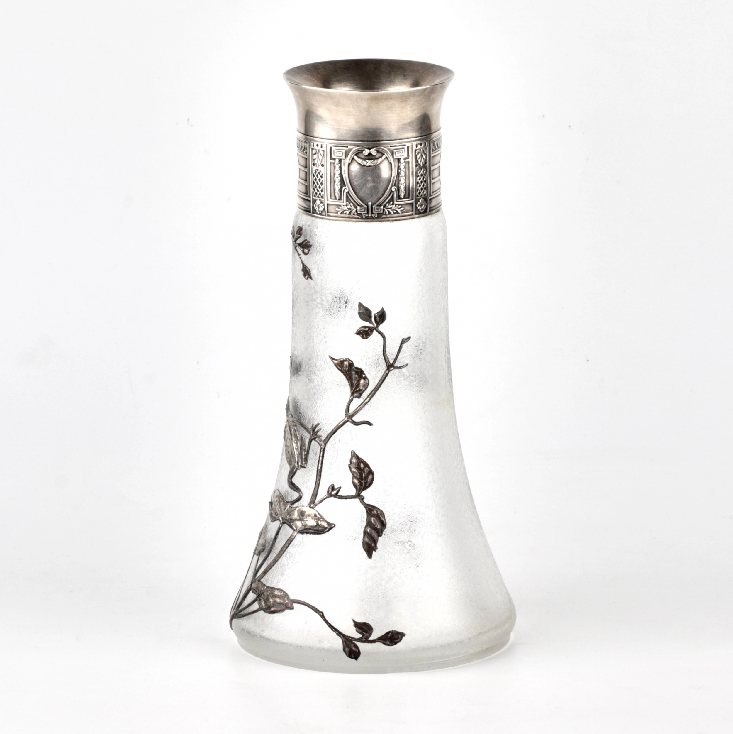 Un vase dans un cadre en argent. 2ème Artel. Empire russe. 