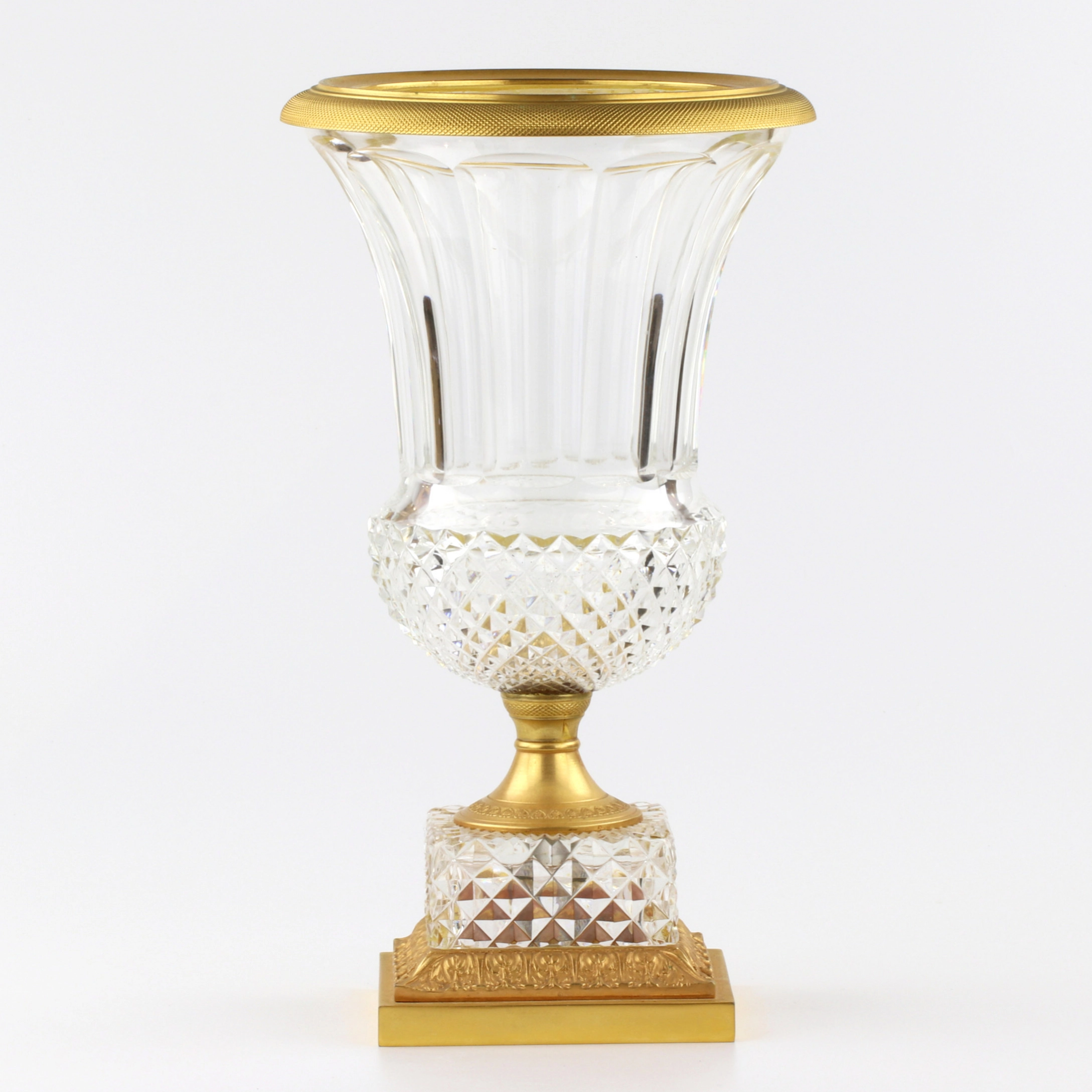 Vase en cristal avec bronze dore. 