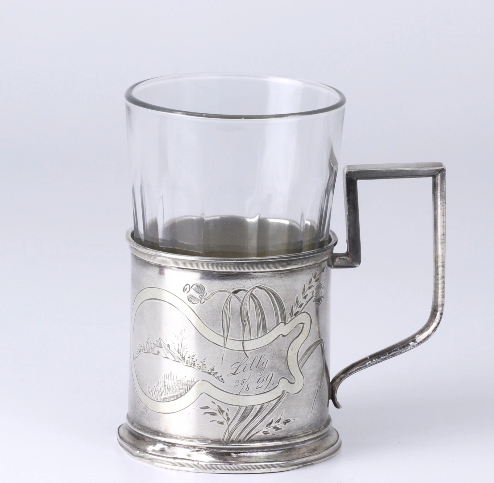 Porte-verre en argent Russe.