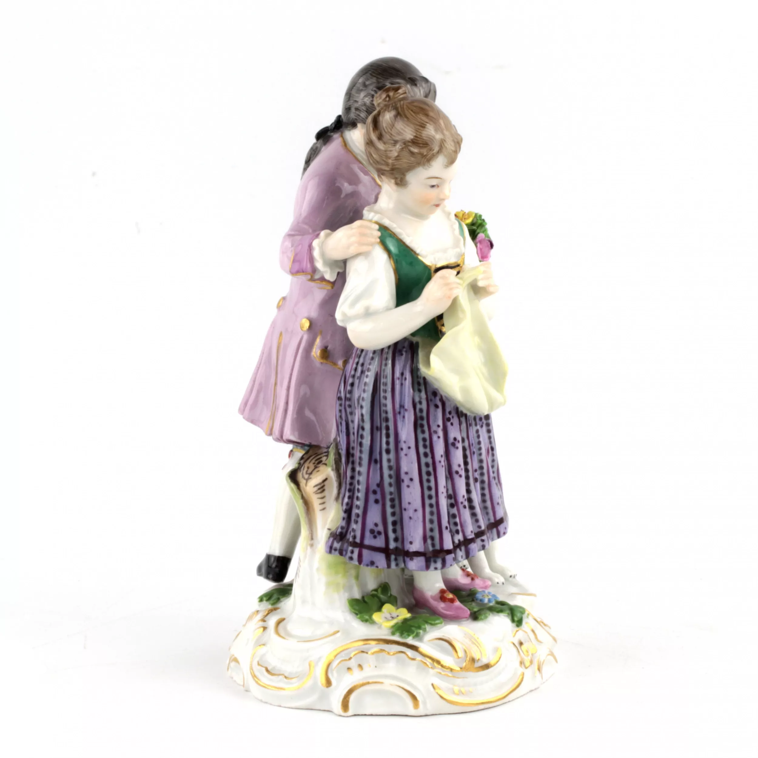 Groupe en porcelaine Couple avec un chien. Meissen. 
